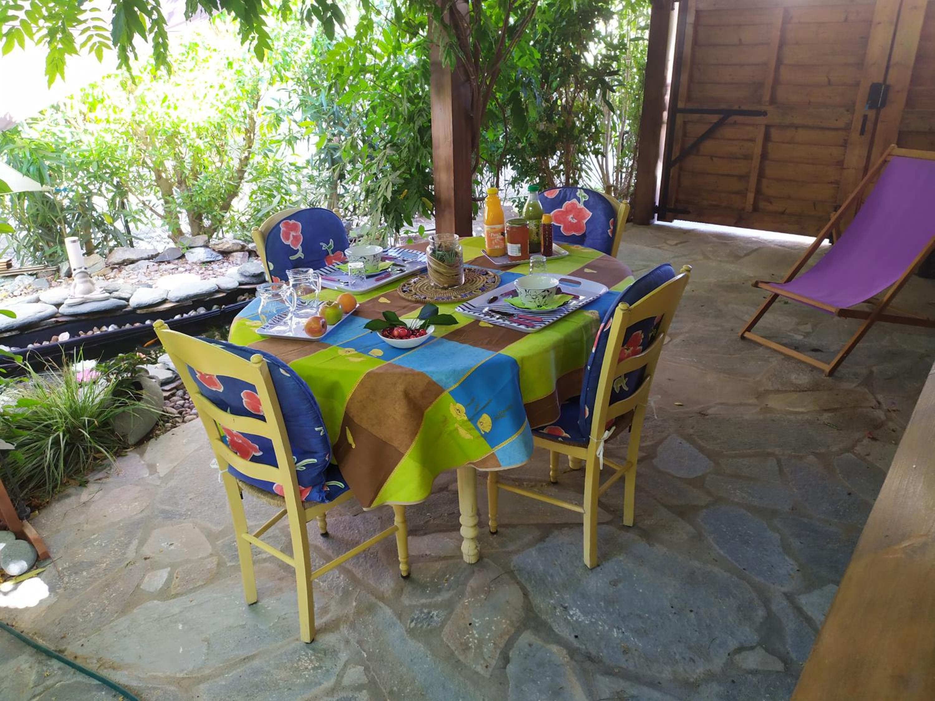 Patrimonio Room with Amenities at the Host view 2