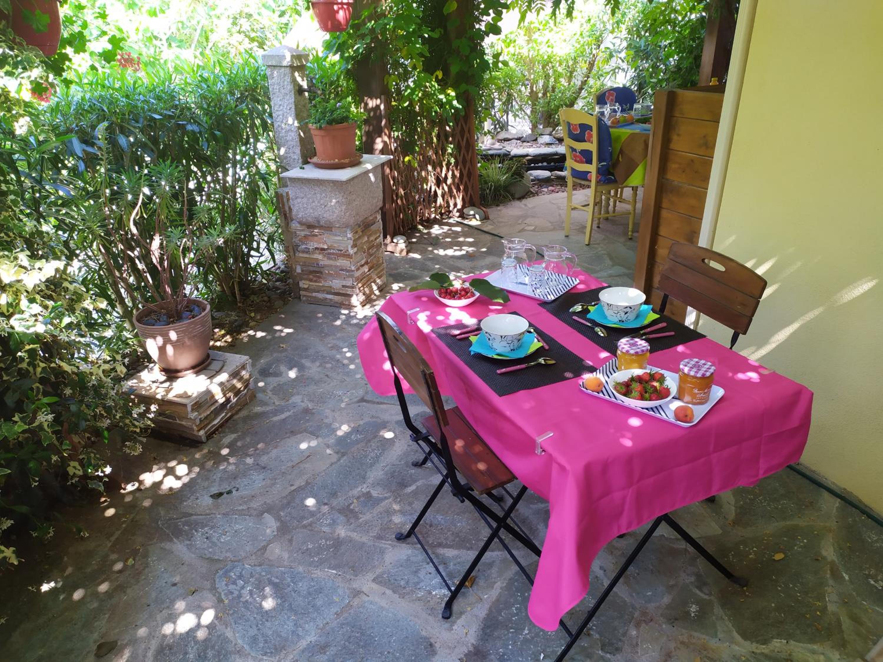Patrimonio Room with Amenities at the Host view 4