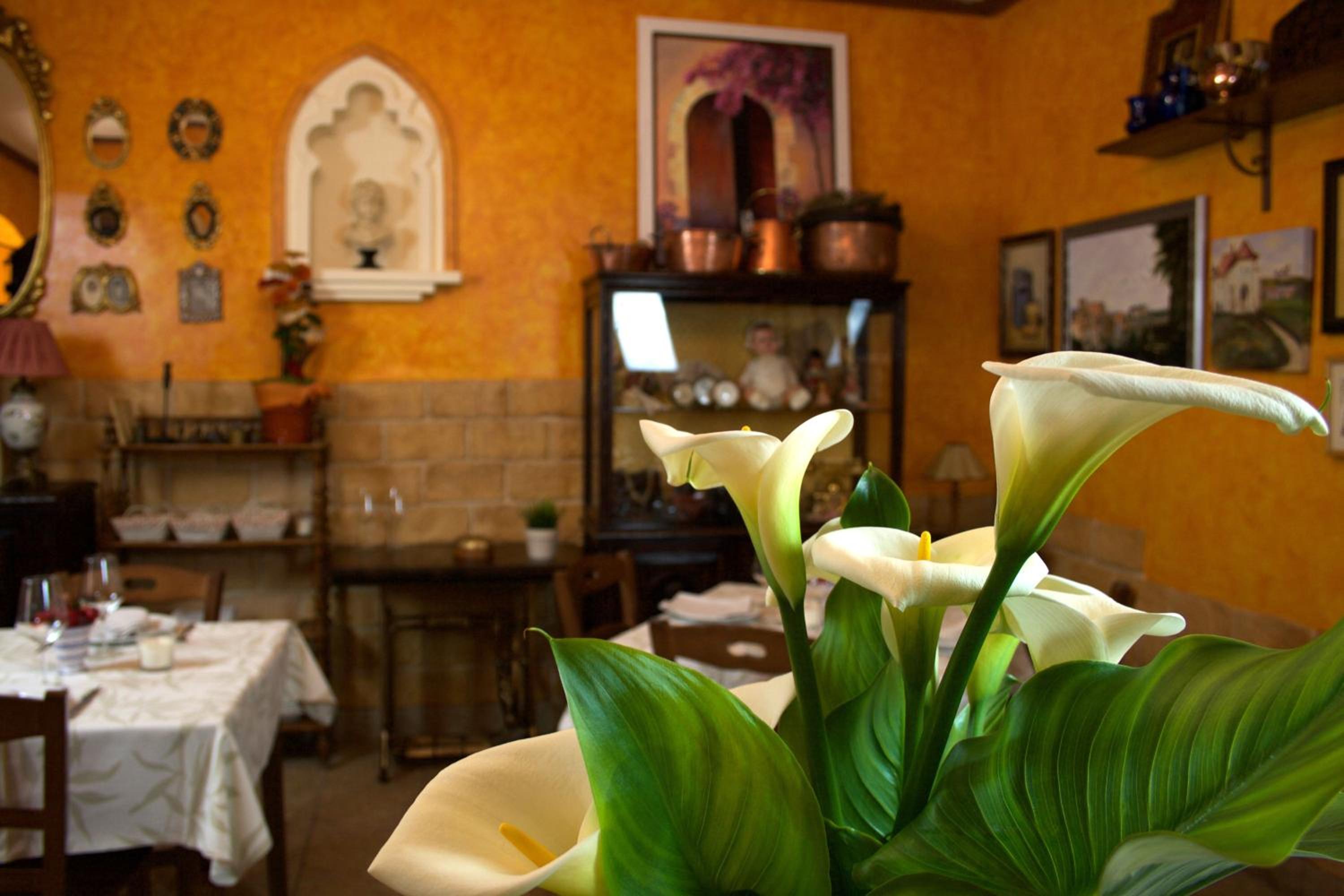 restaurant