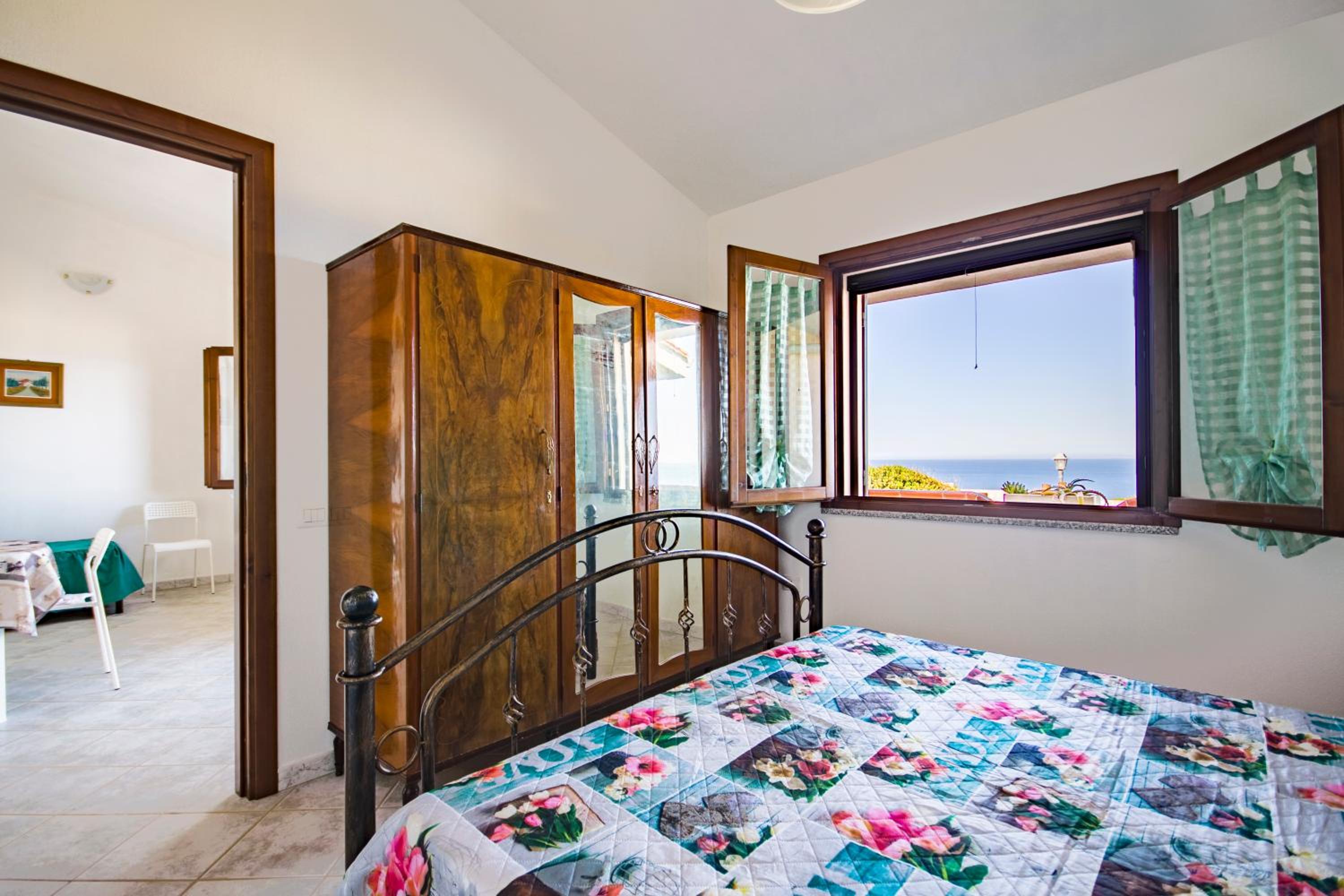 Casa Annetta-SUPER VISTA MARE-2 camere - Giardino- Parcheggio - bbq- Wifi free-IUNP5754 view 5