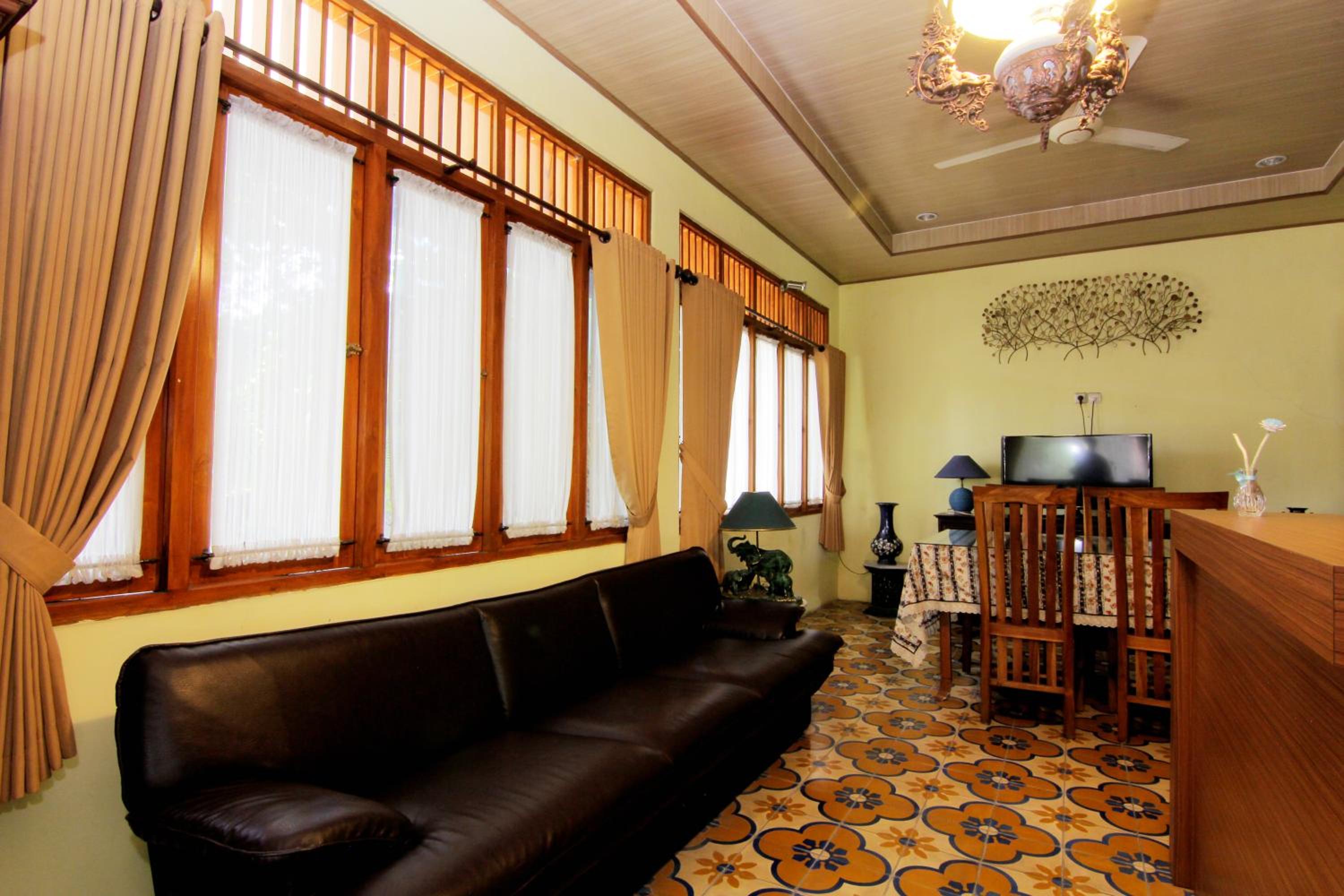 Embe Joglo Homestay view 4
