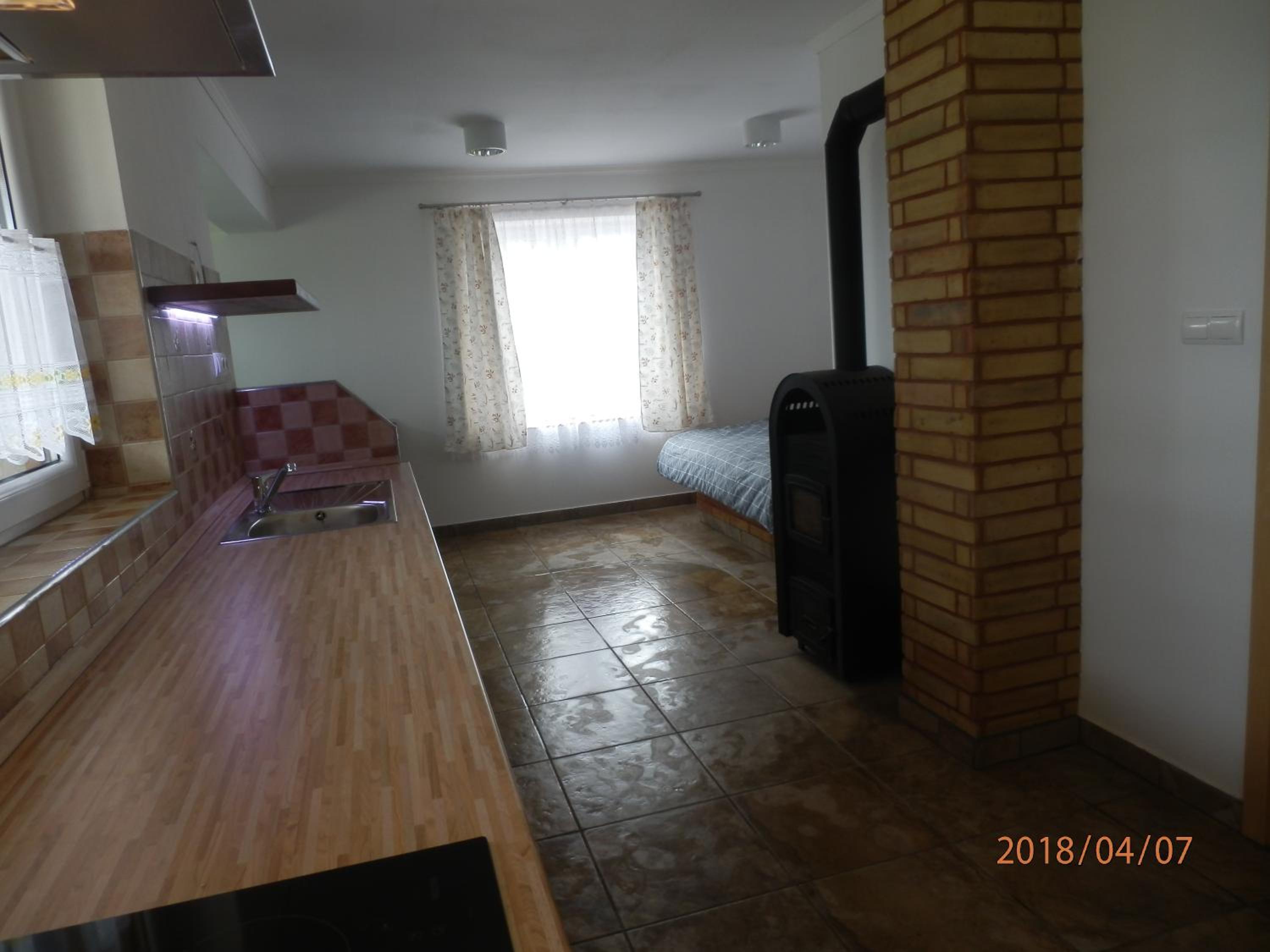 Flóra Vendégház Tass view 2