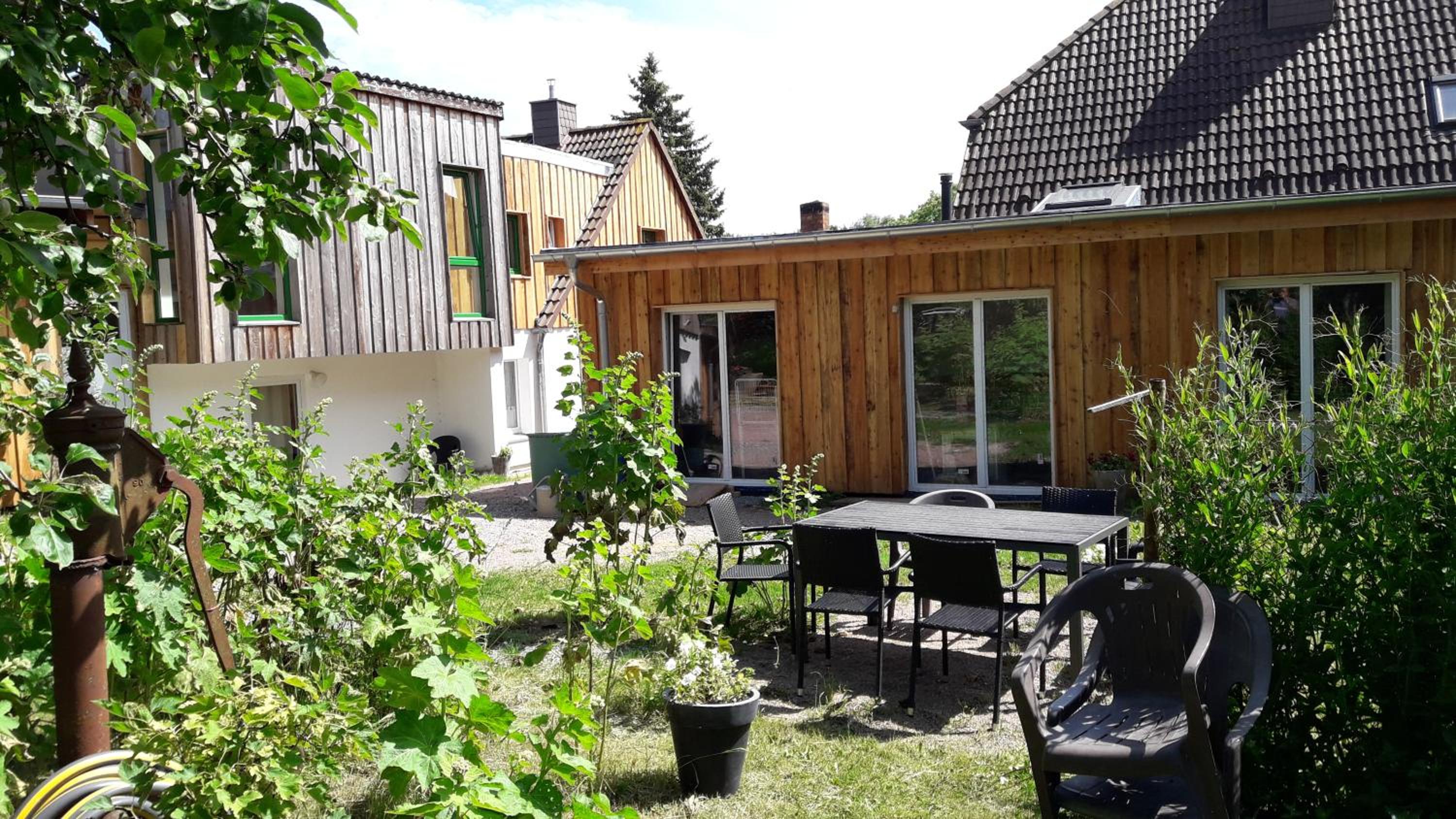 Photo 43