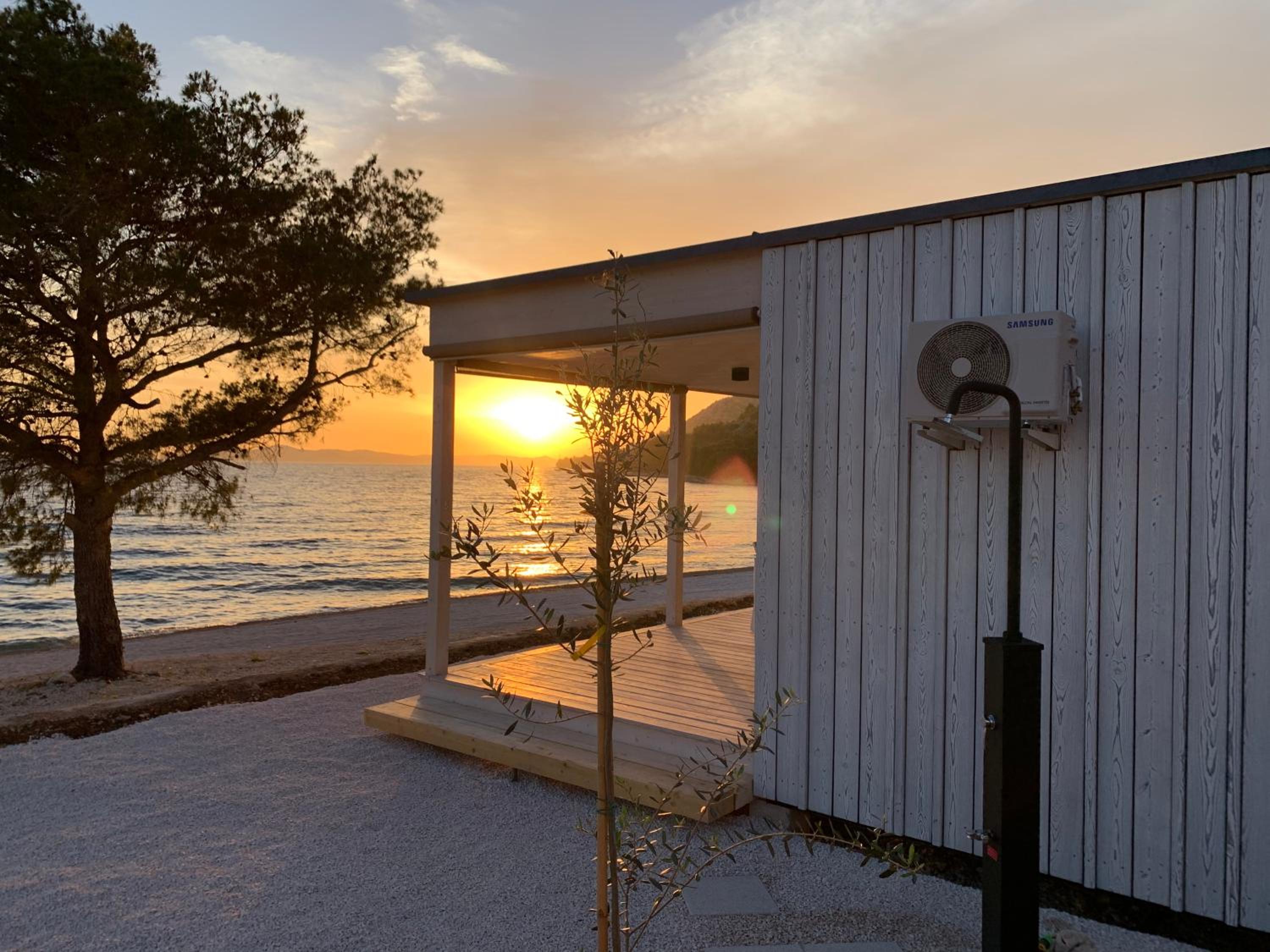 Buqez Eco Resort - beach house 23 - beachfront view 5