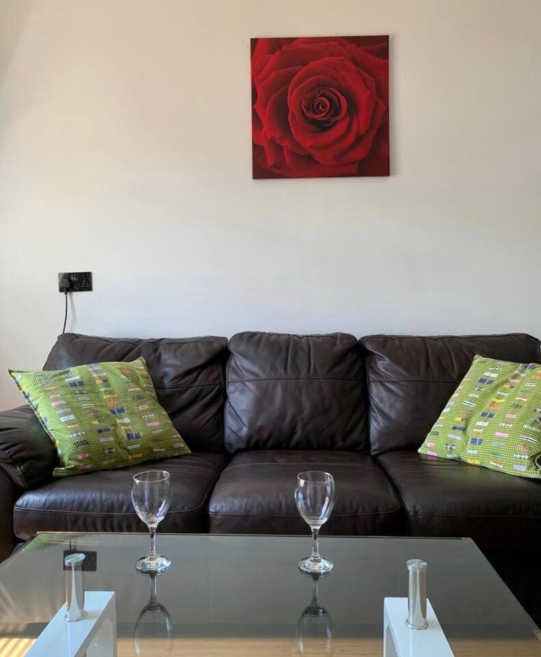 Forest Hill Apartment
