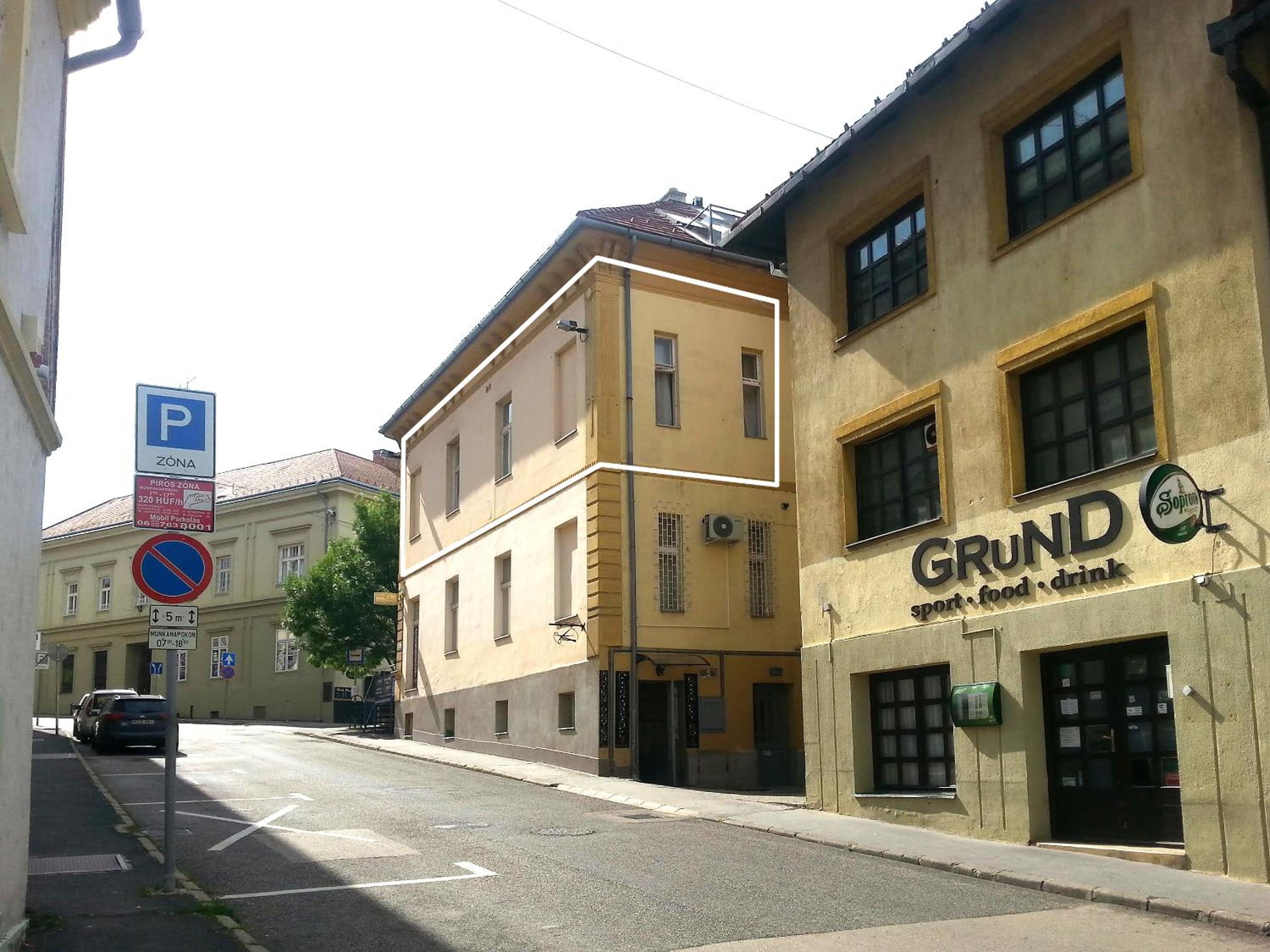 Central Apartment