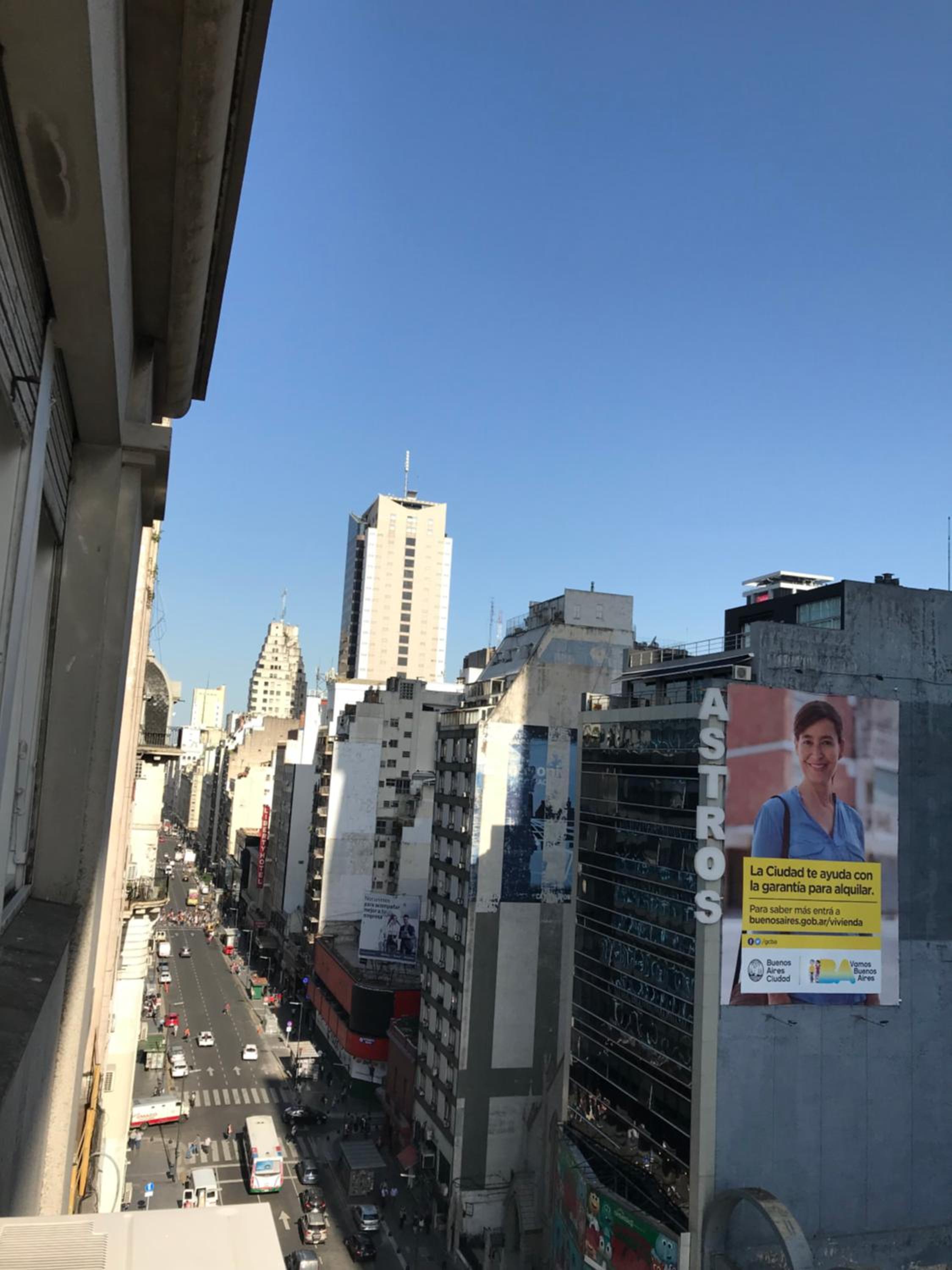 Dpto. Av. Corrientes al 700-Centro view 3