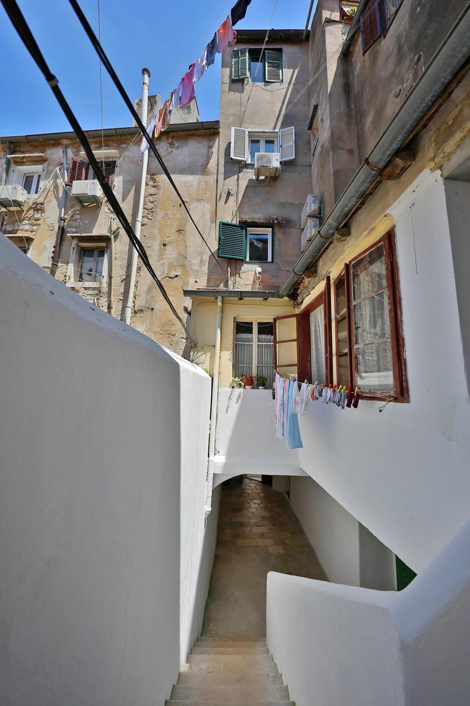 Pyrotima Apartments