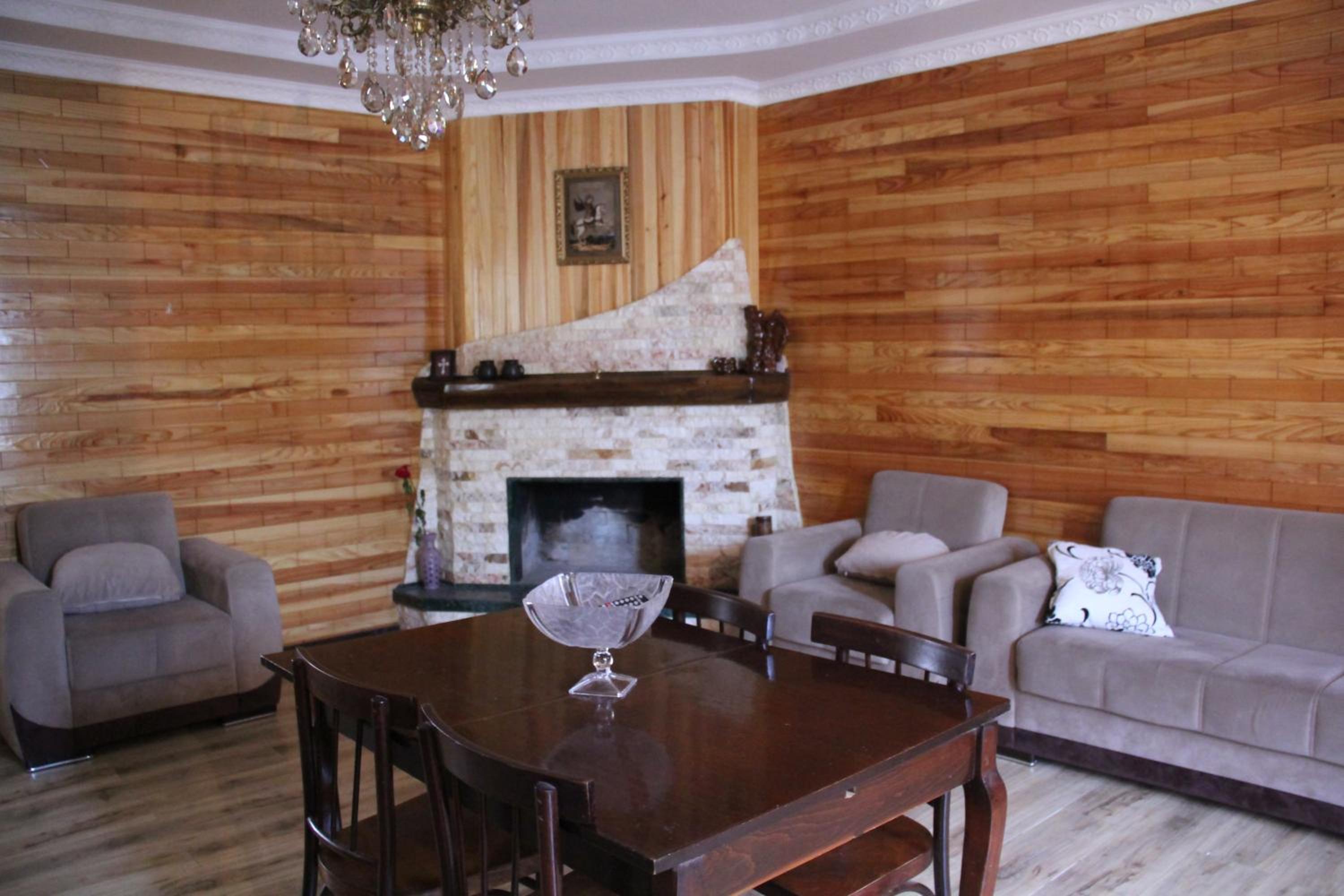 Lukas's house