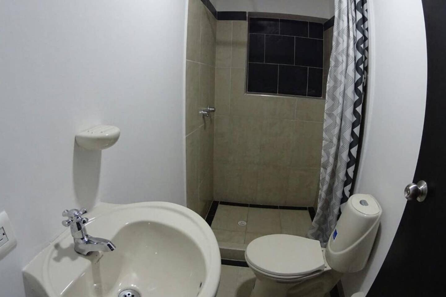 COSY STUDIO APARTMENT GREAT LOCATION (203) view 2