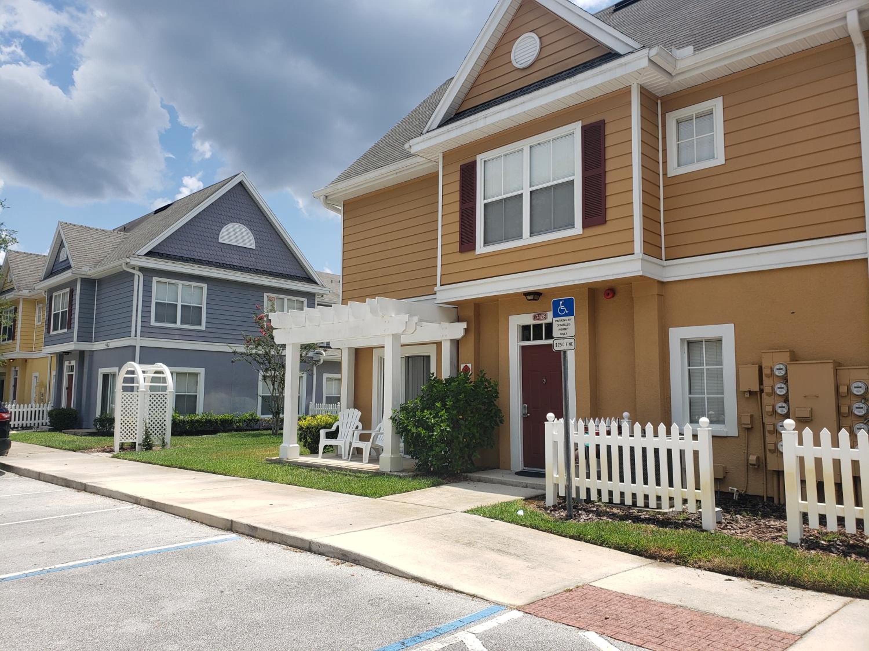 Kissimmee 3bed Villa Near Disney - Image 3