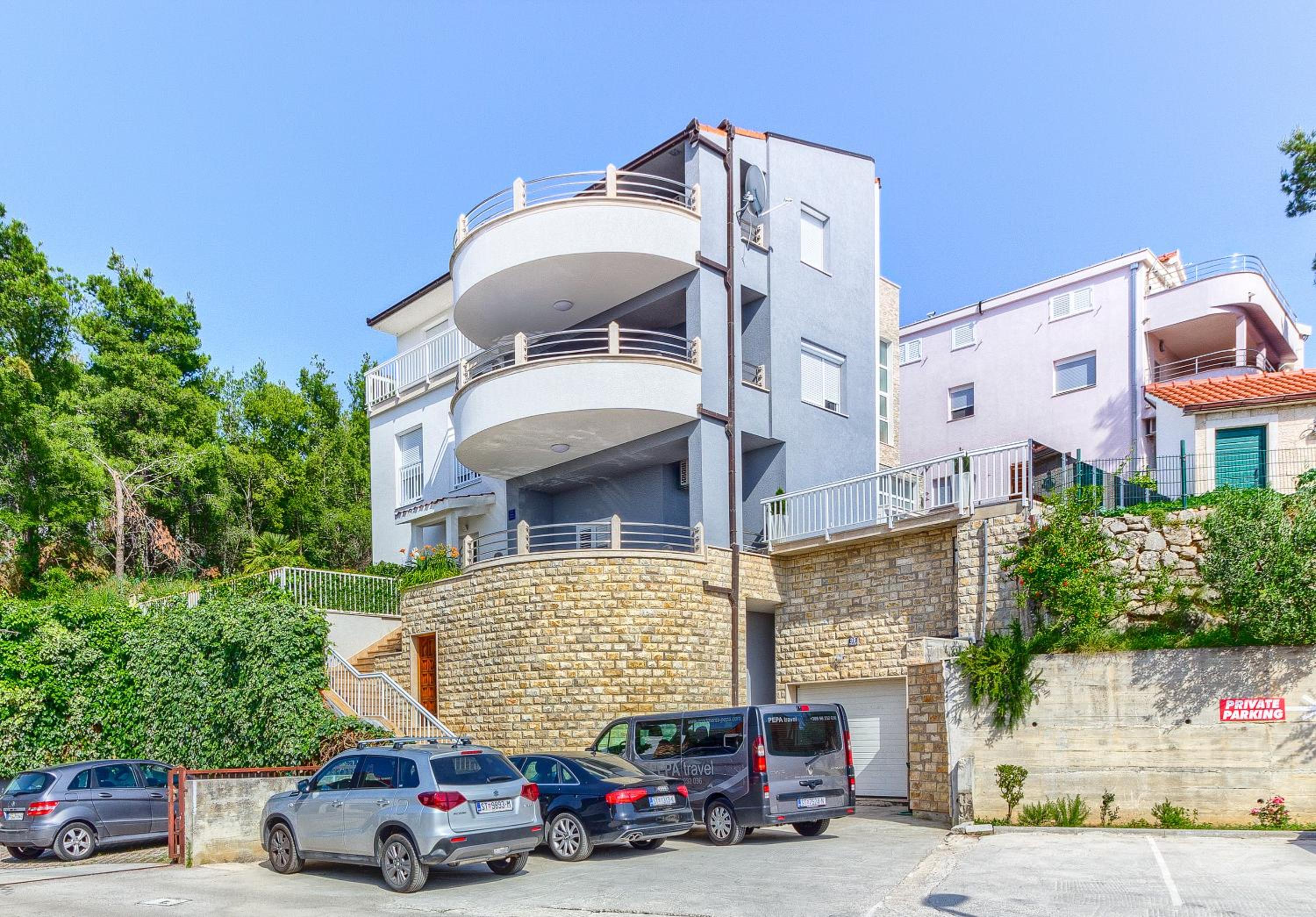 Hotel Apartments Pepa - Image 1