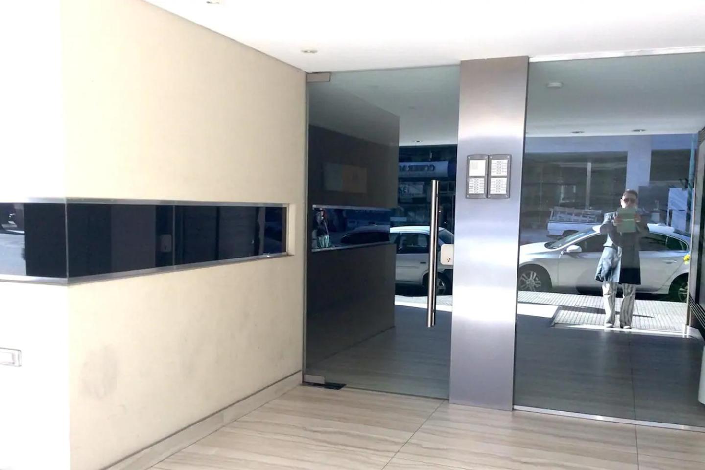 Nuevo, calido y luminoso Studio con Piscina!