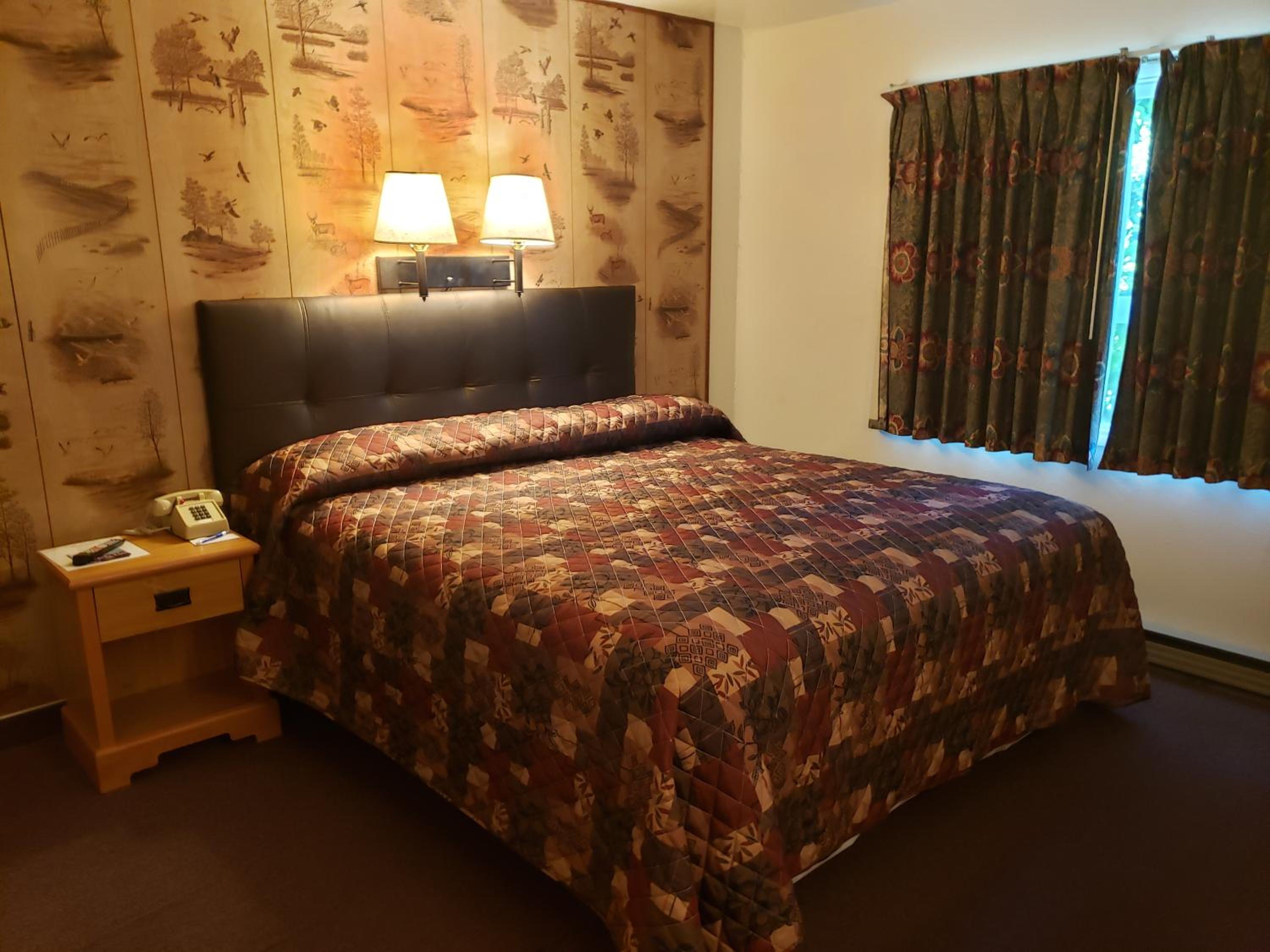 Baker City Vacations - Bridge Street Inn - Property Image 35