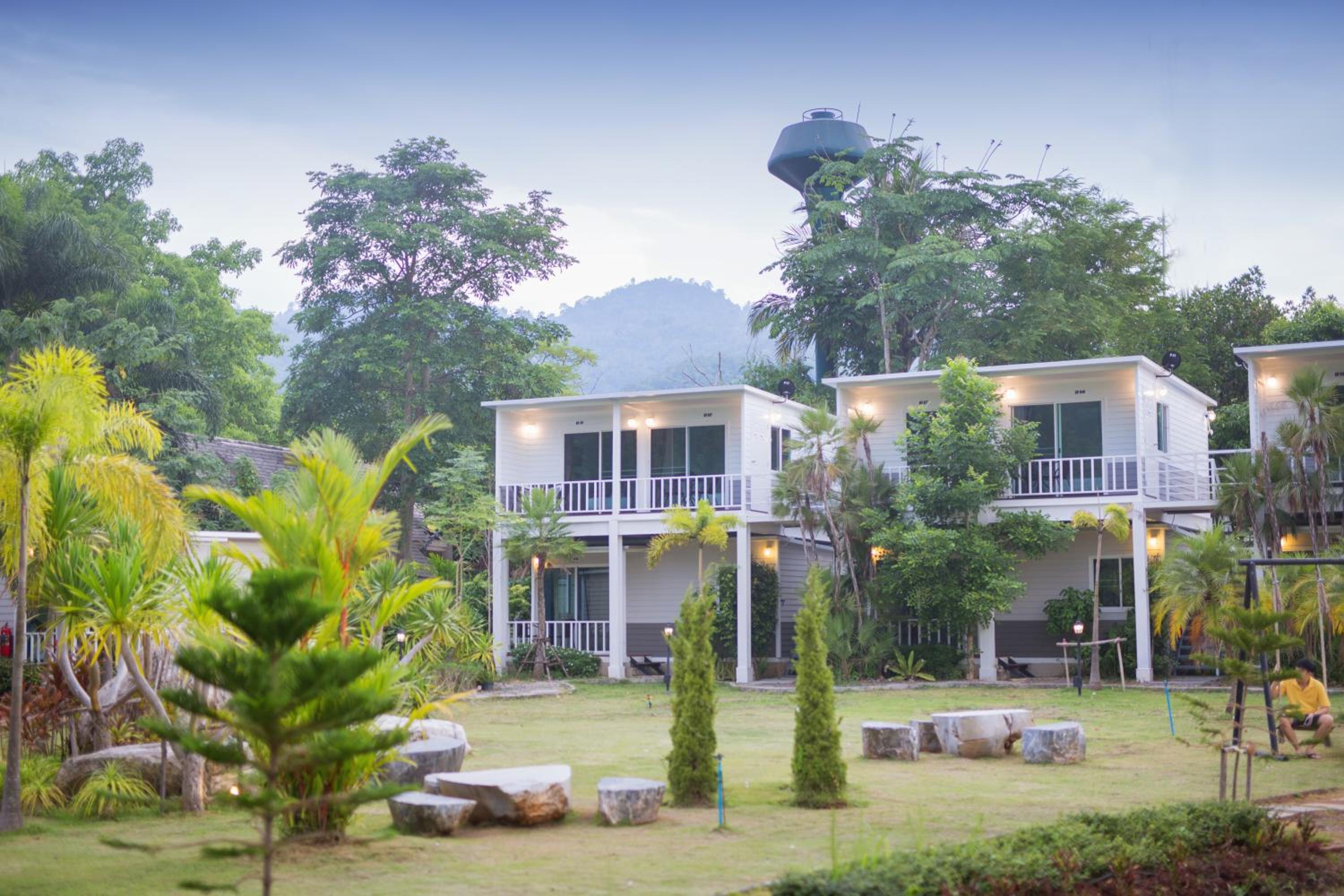 Tharapana Khaoyai Resort