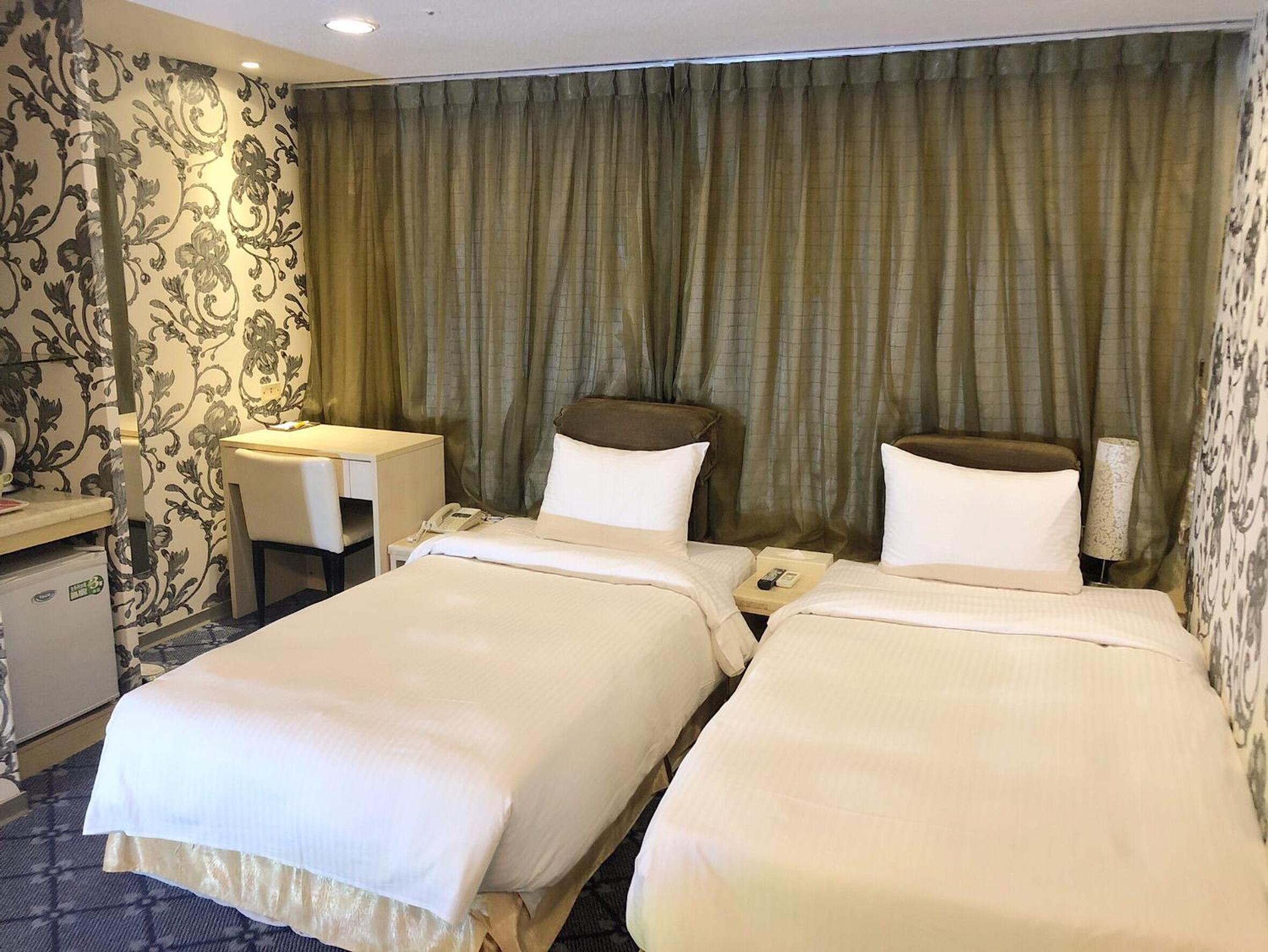 Say Love Hotel