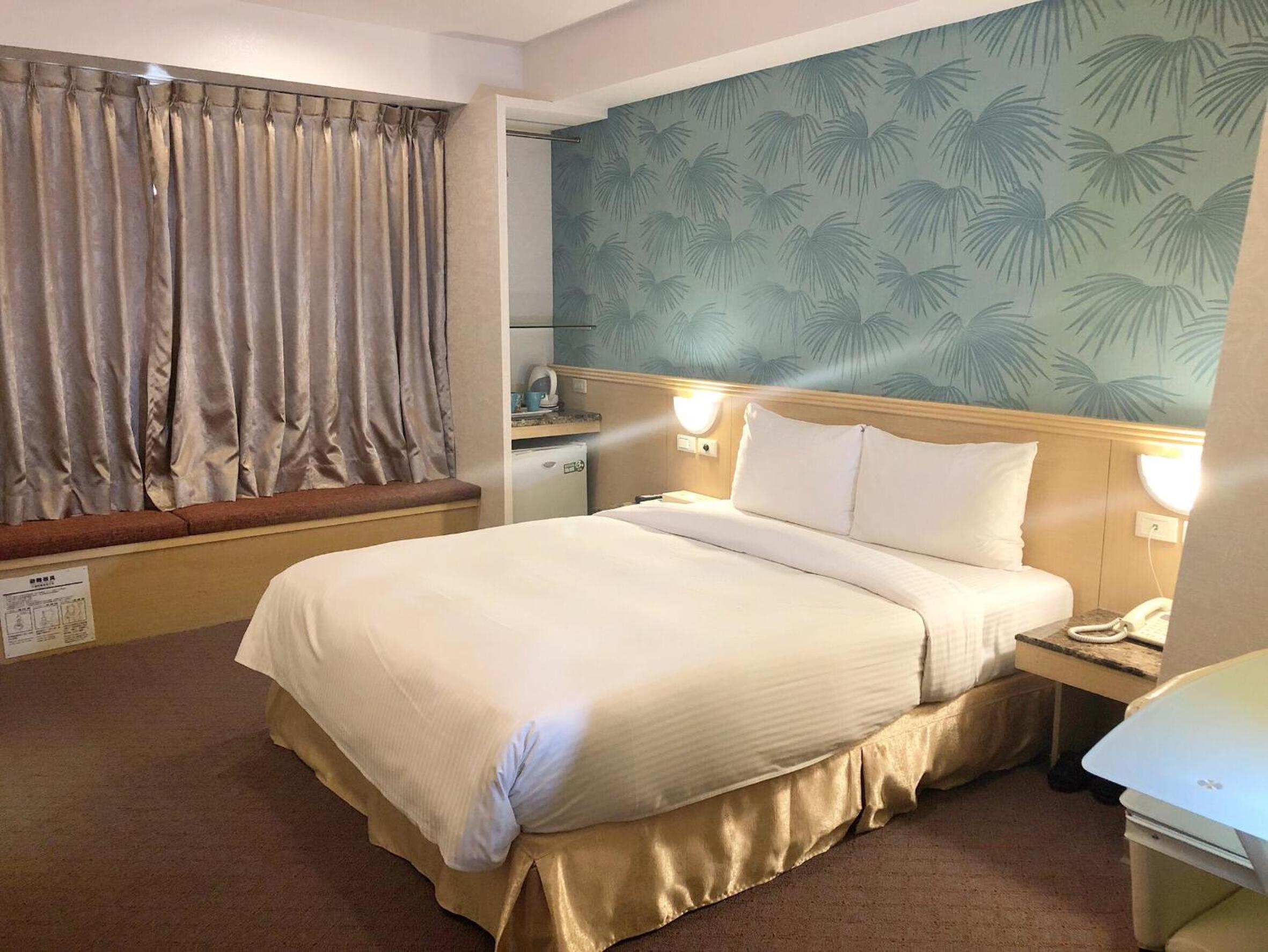 Say Love Hotel