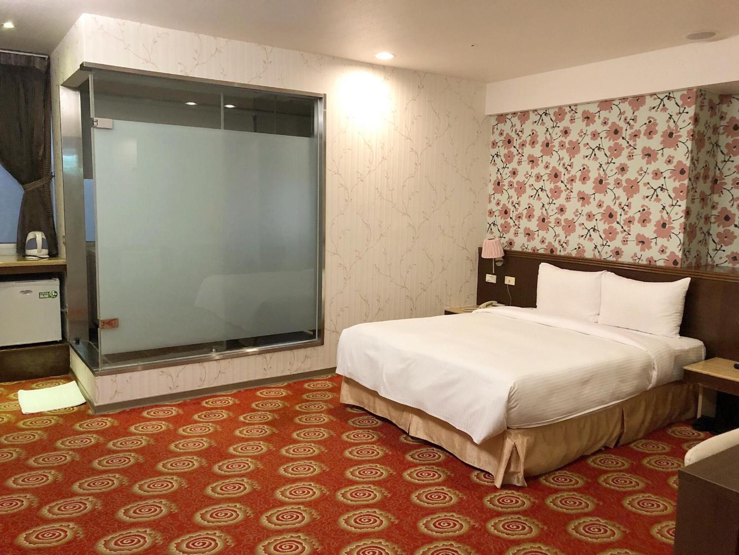 Say Love Hotel