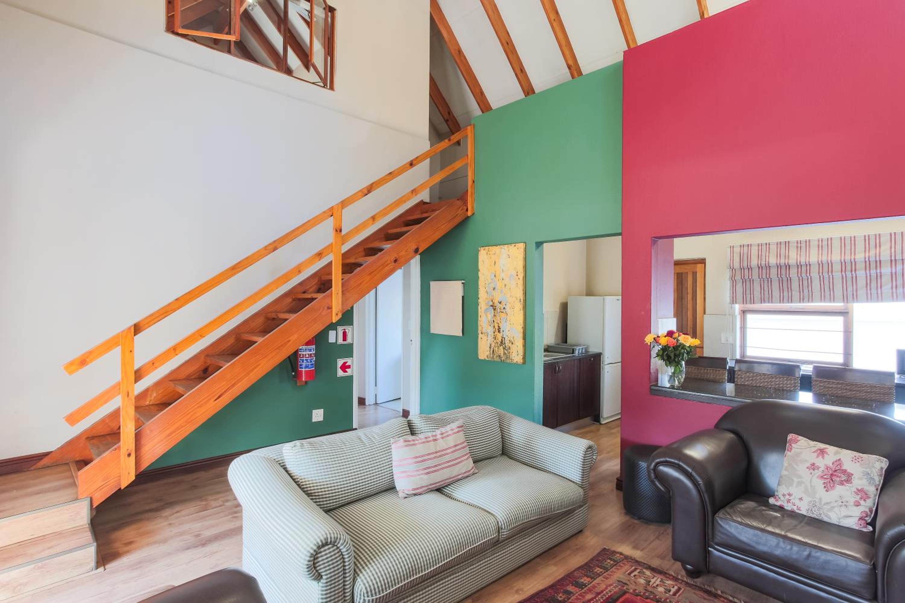 HOSPITALity Lodges