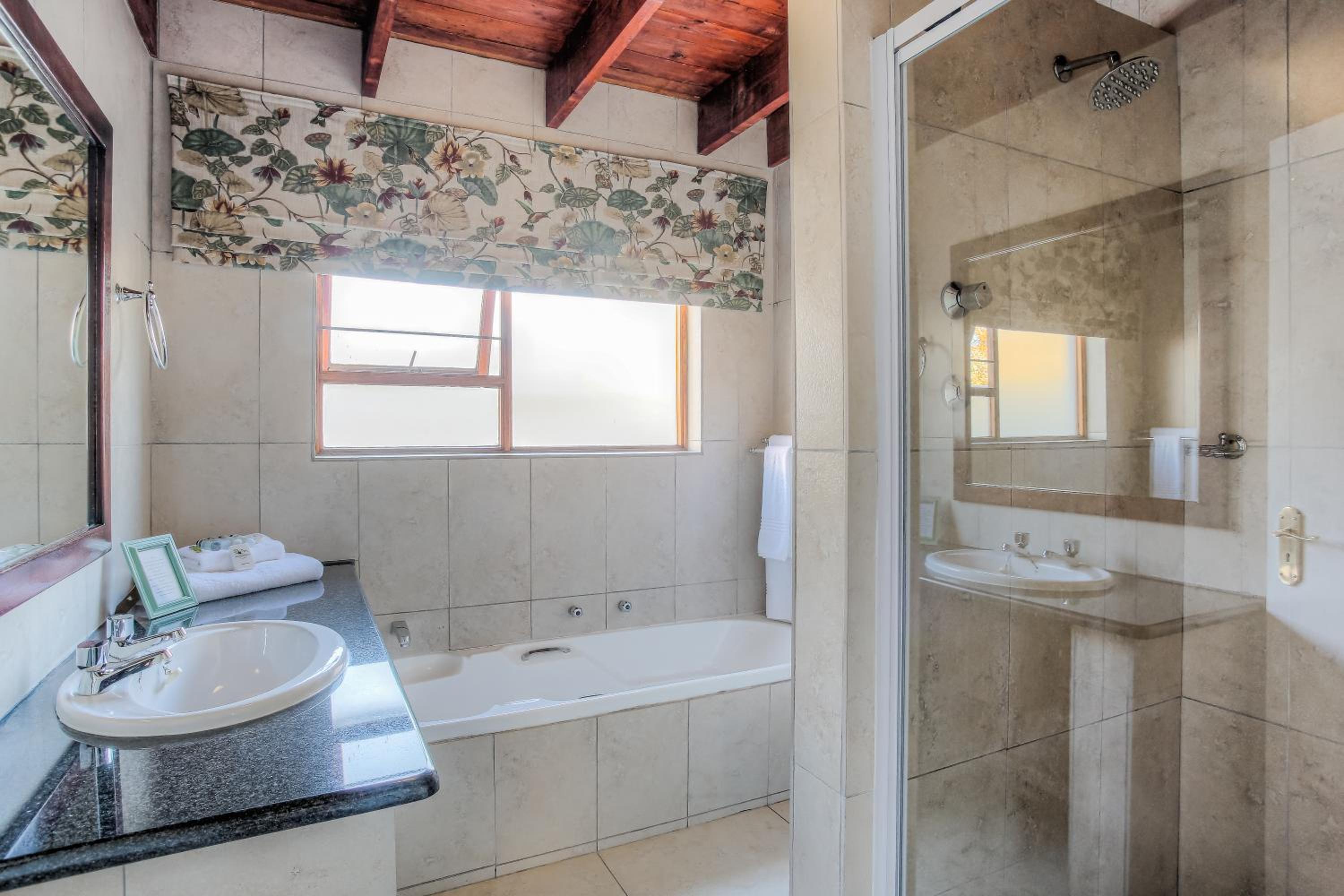 HOSPITALity Lodges