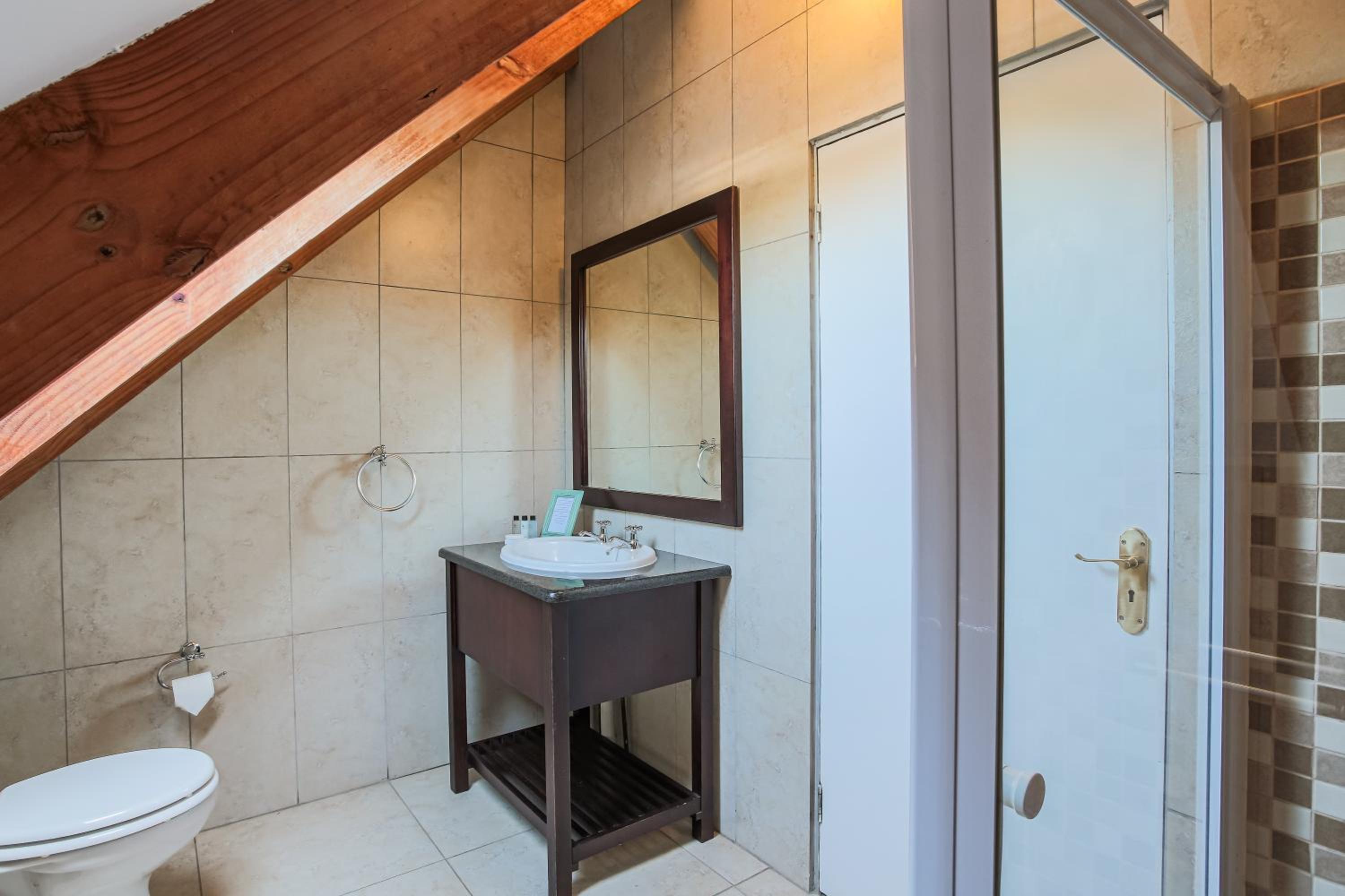 HOSPITALity Lodges