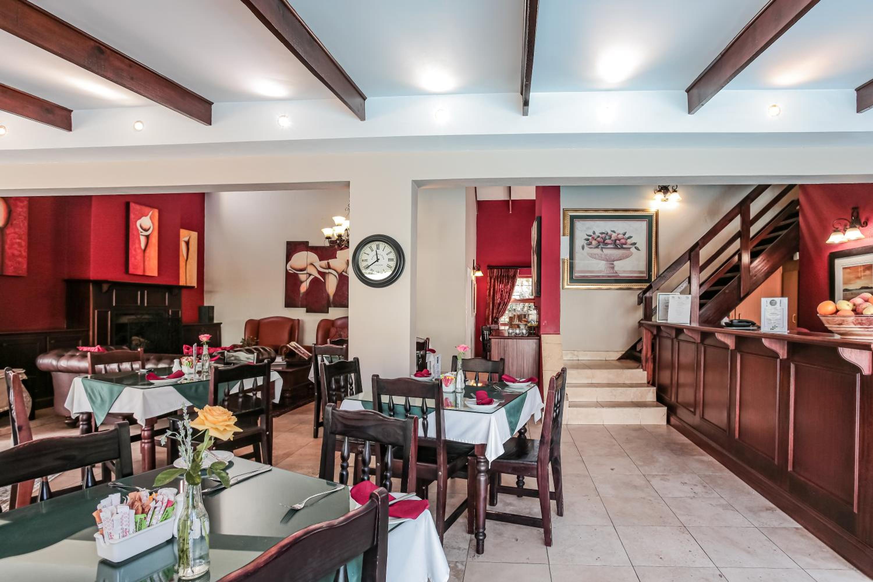 HOSPITALity Lodges