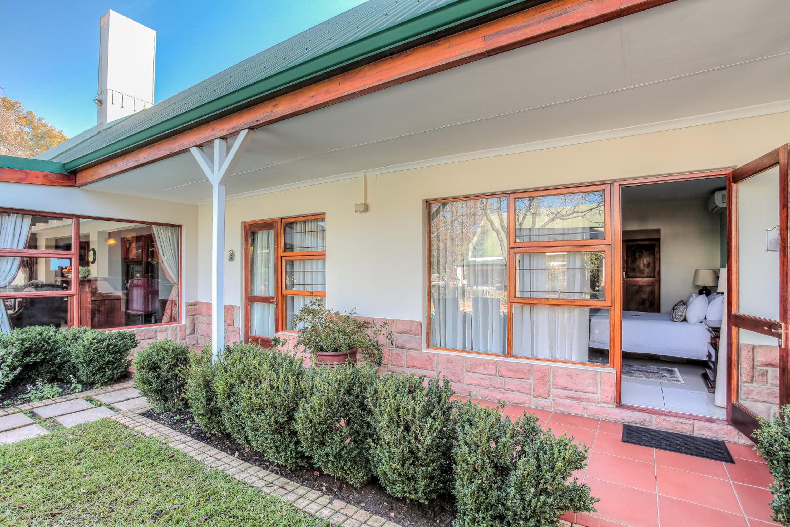 HOSPITALity Lodges
