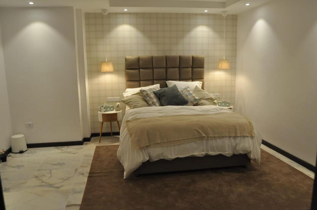 Apartment in Mohandesin (Families Only)