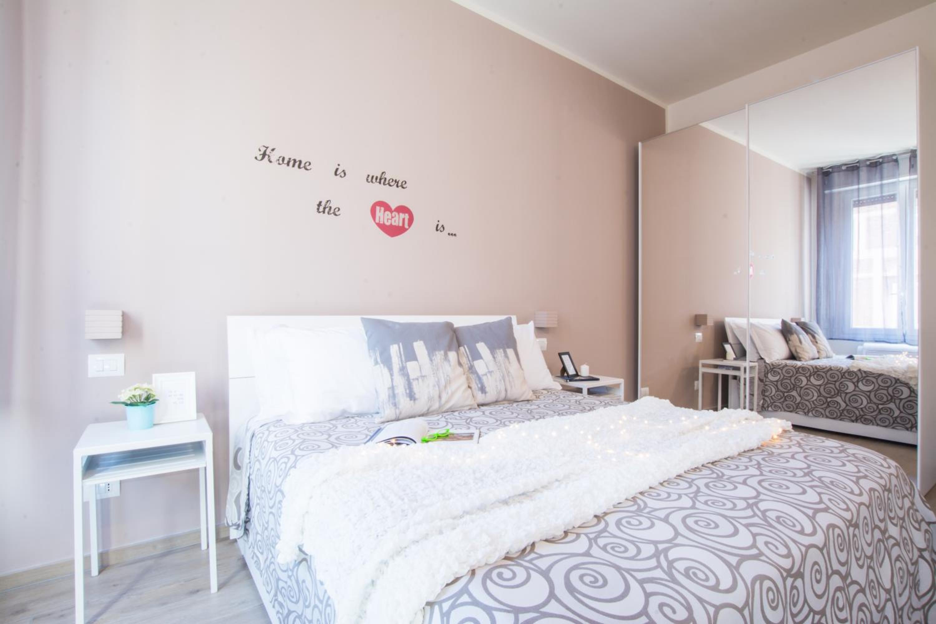 La Dotta Apartments photo 2