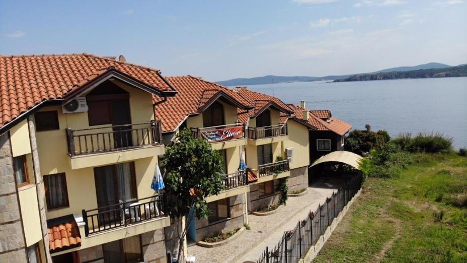 Apartments Elinor Budjaka view 5