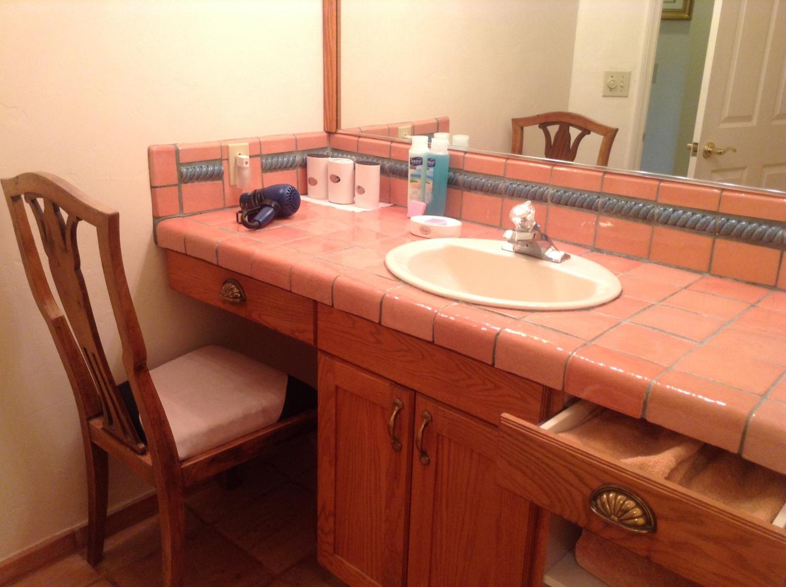 Topanga Canyon Inn Bed and Breakfast - Property Image 30