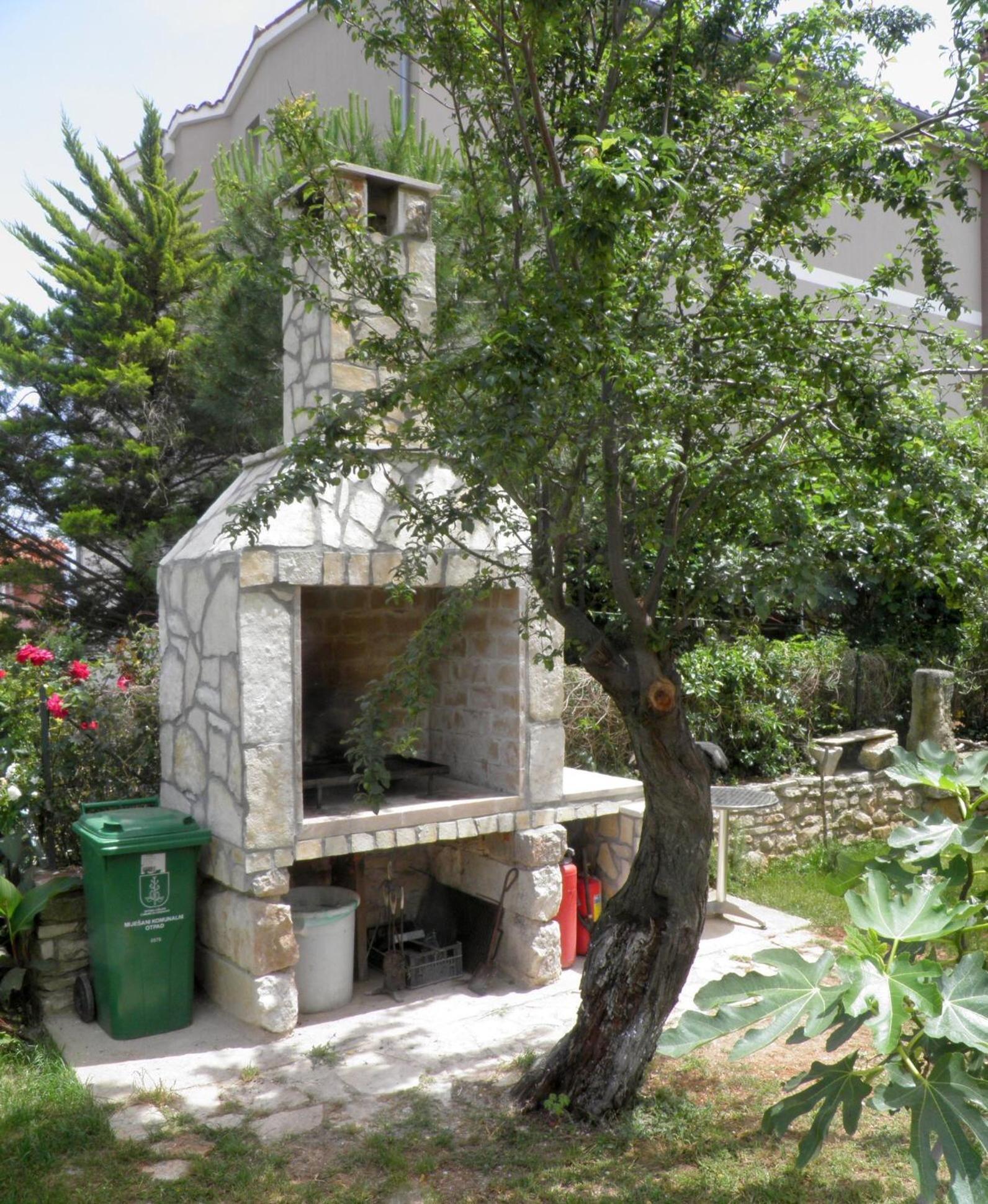 Photo 43