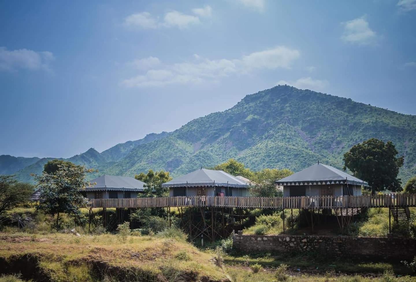 Foothill Pushkar Resort