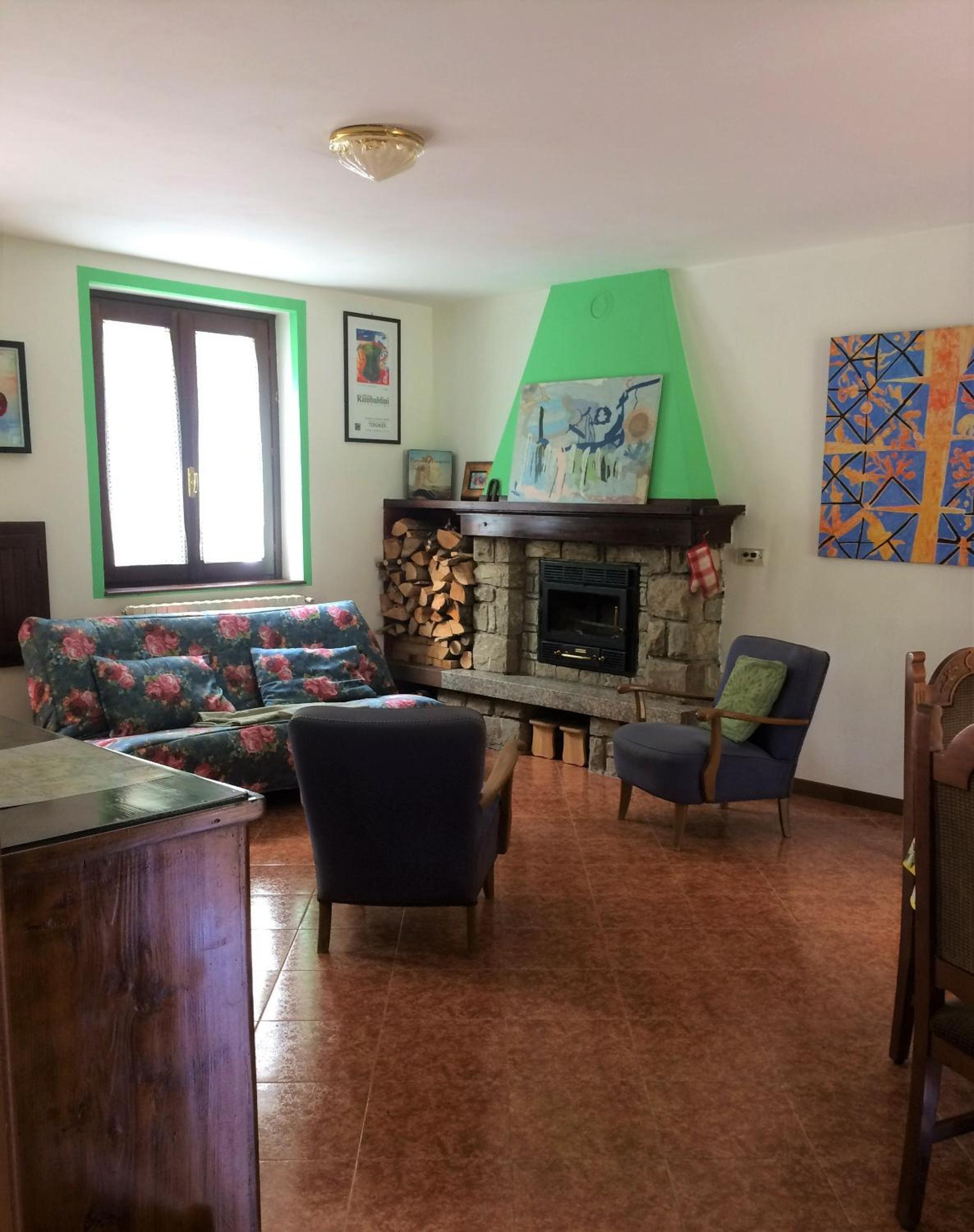 Acero Rosso view 3