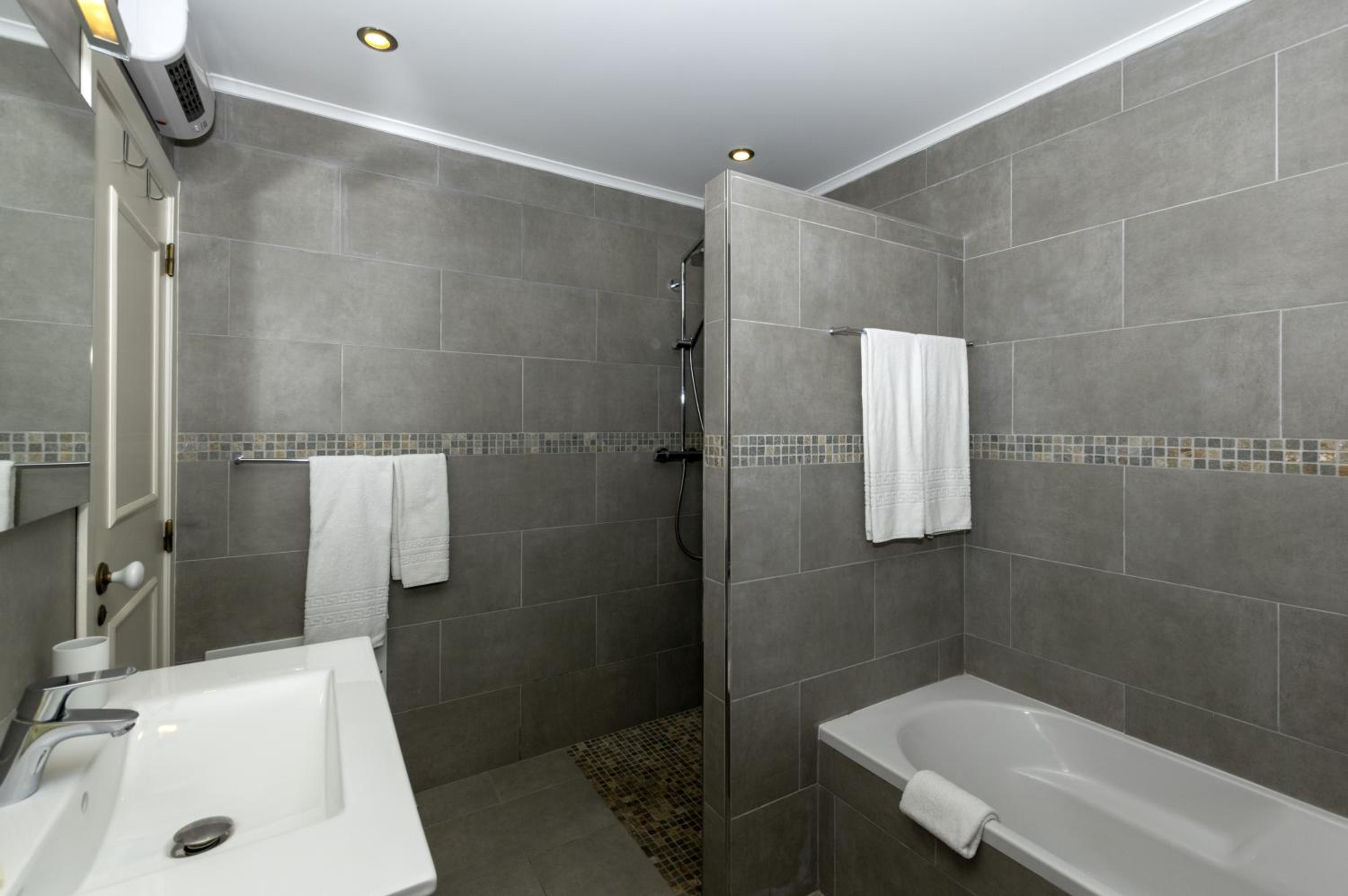 Carvoeiro Vacations - Rocha Brava Village Resort - Property Image 17