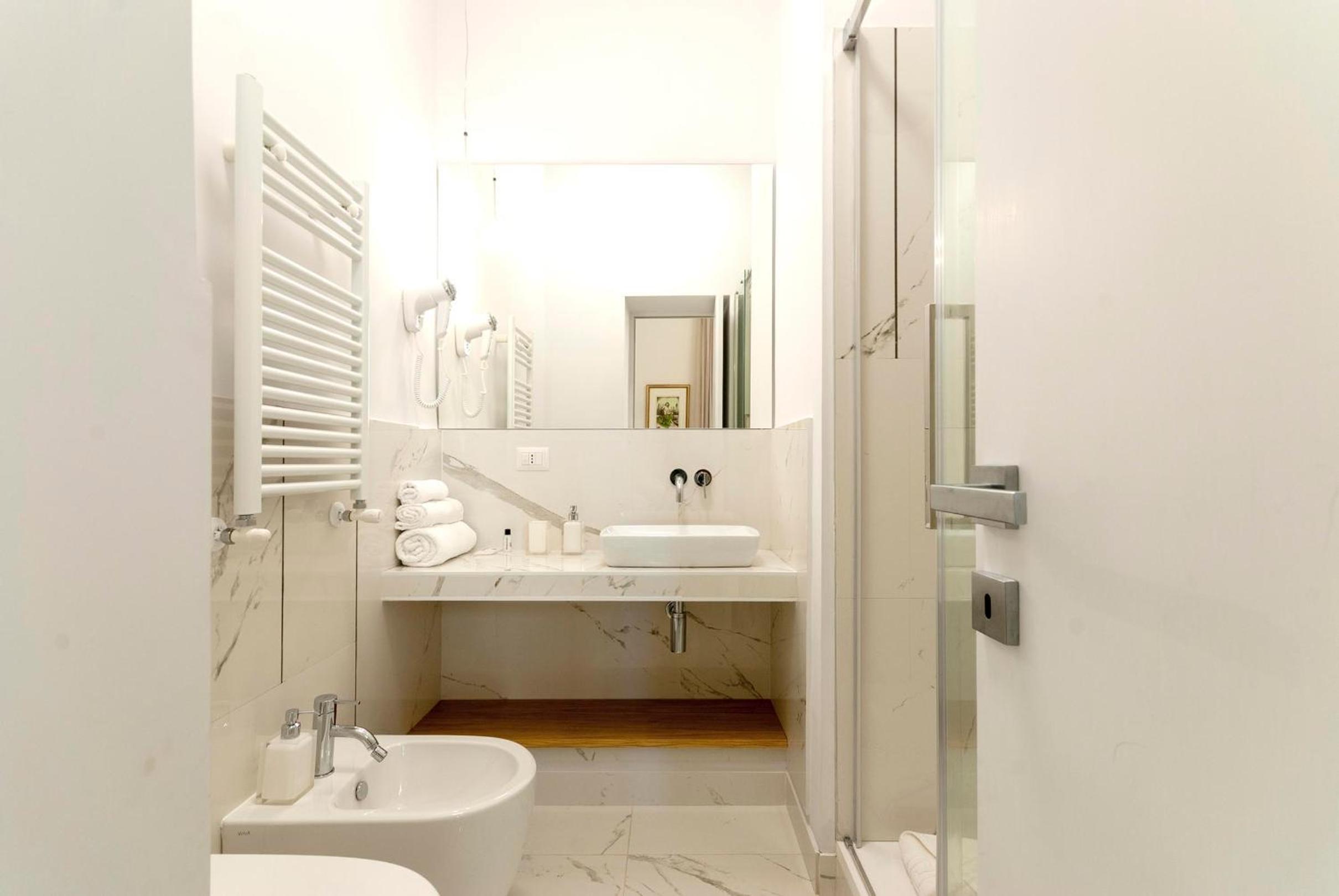 Bea Suites Luxury Rooms