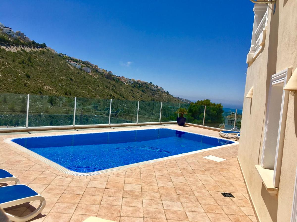 Villa Guapa With Gym Aircon Wifi Moraira view 2