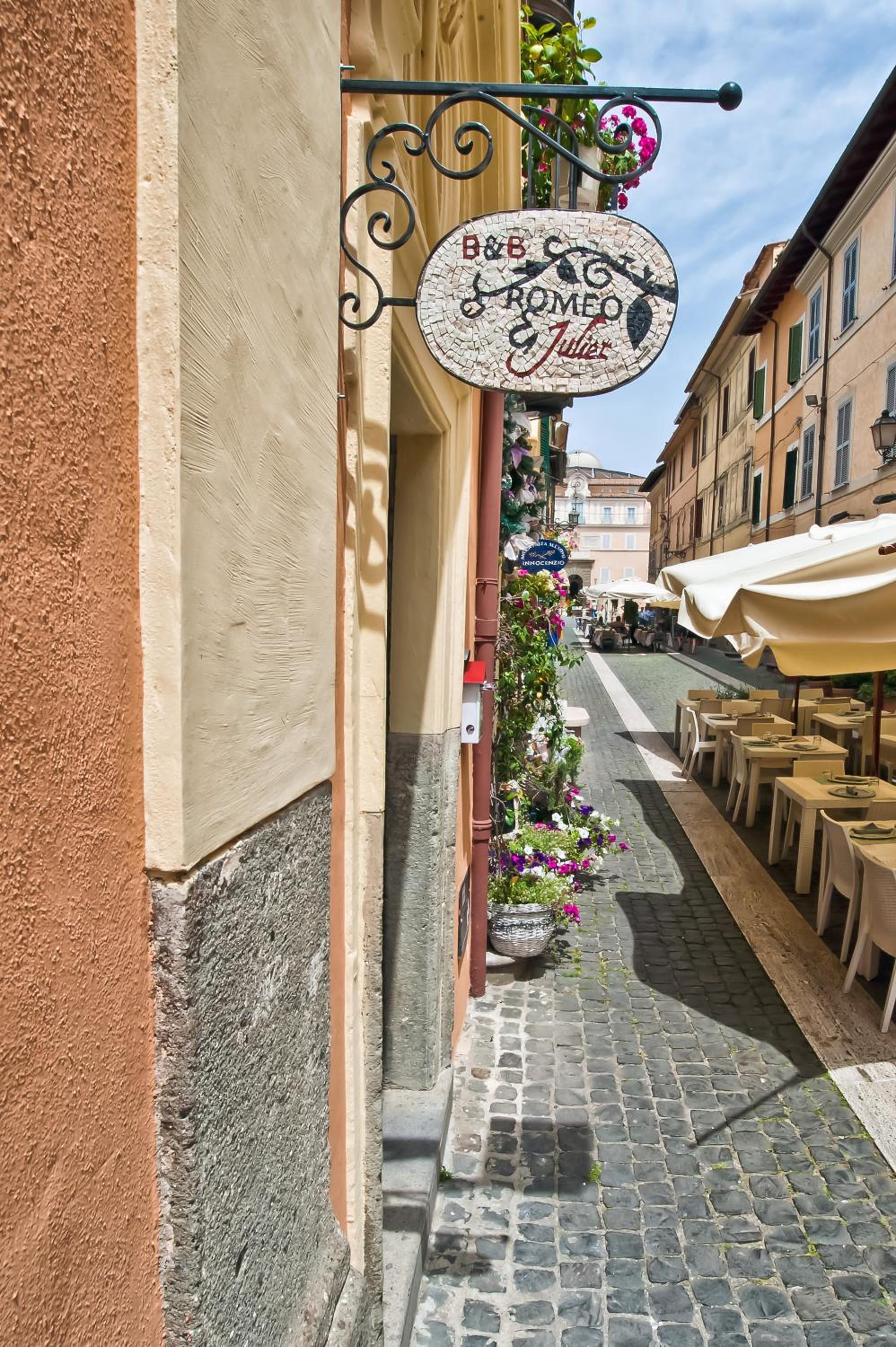Atlantis Inn Castelgandolfo
