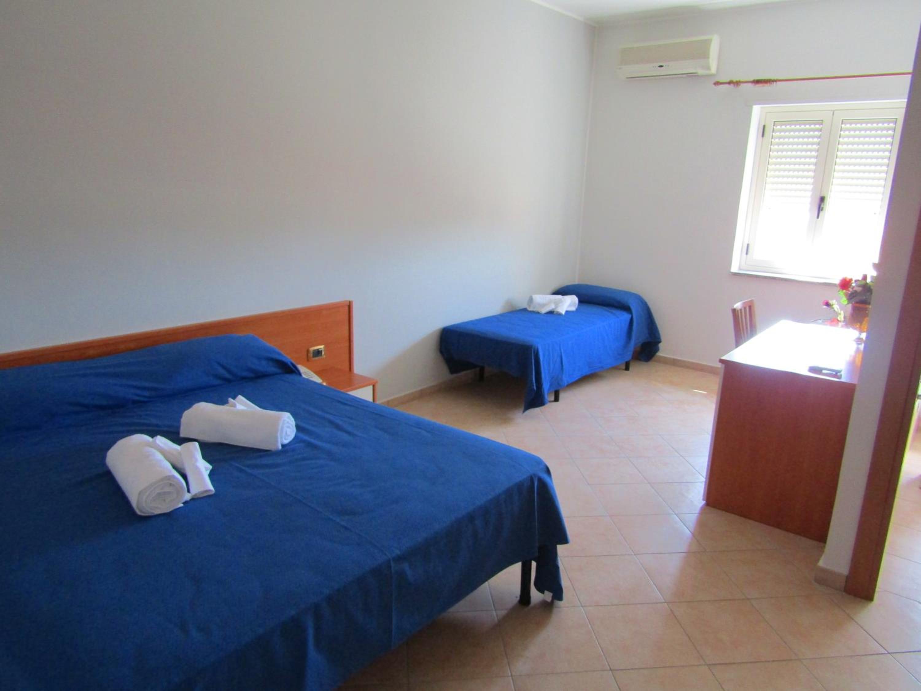Photo 42
