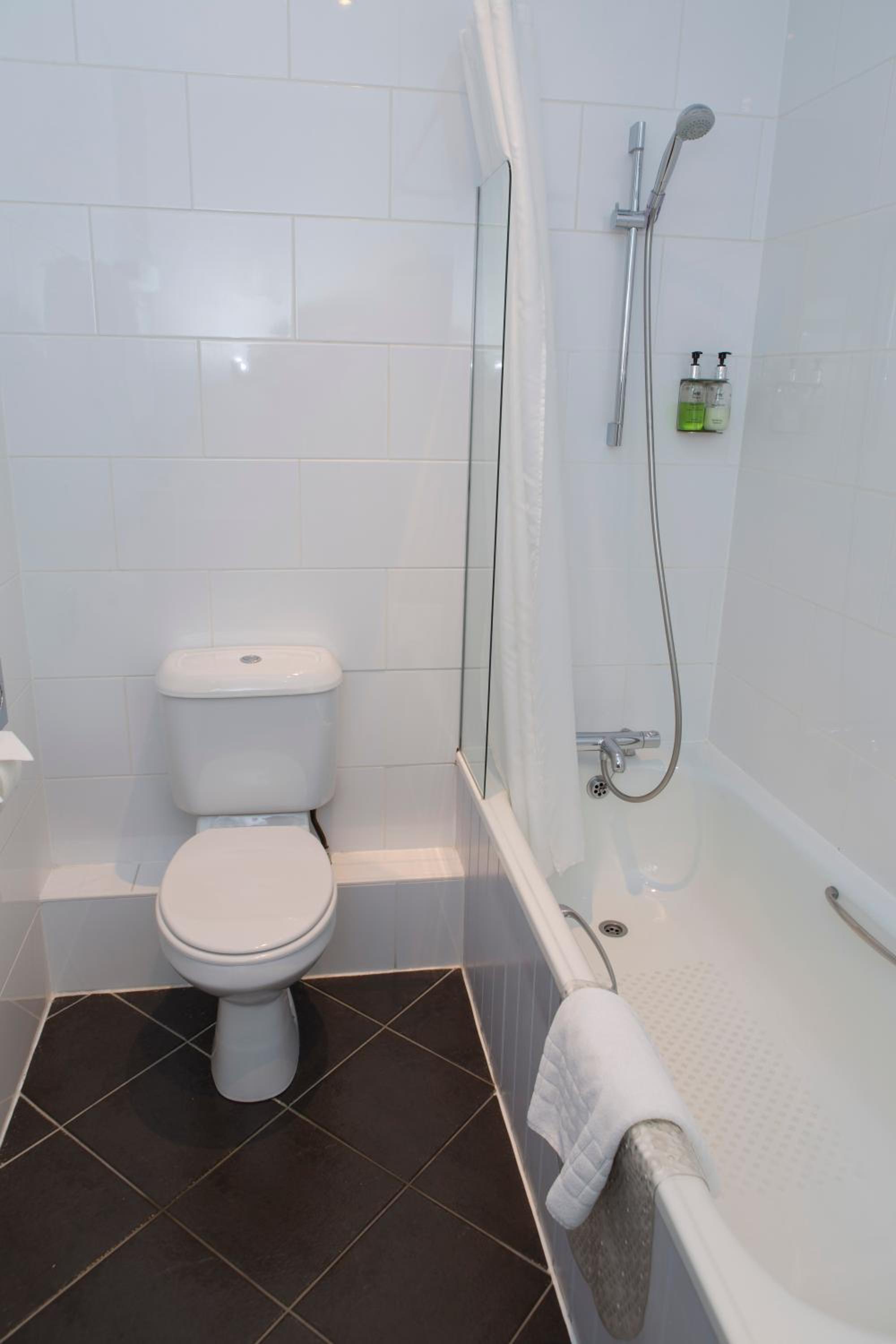 Harrogate Vacations - The Crown Hotel - Property Image 8