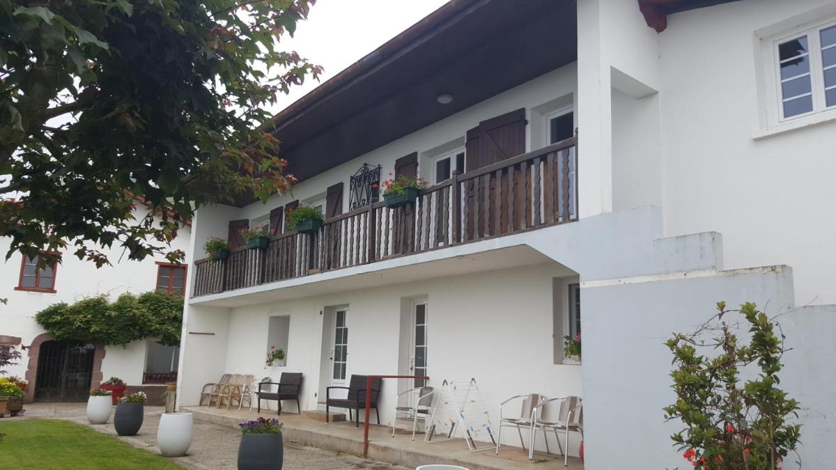 Ferme Ithurburia view 2