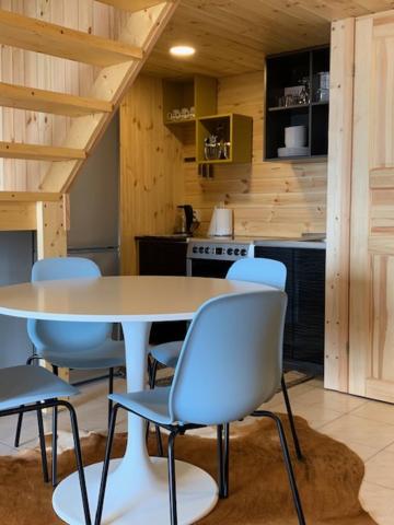 Small Vinter Summer House