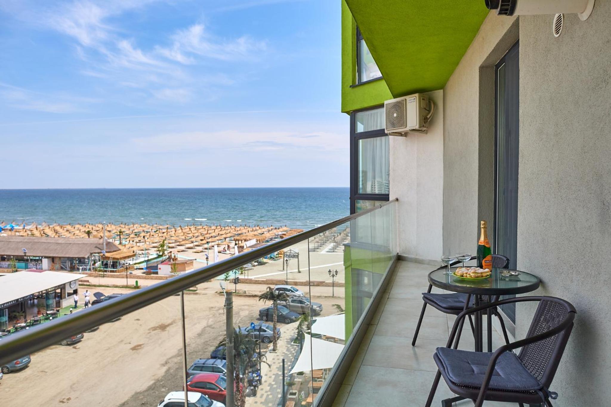 Green Apartment Spa n Pool Beach Resort view 2
