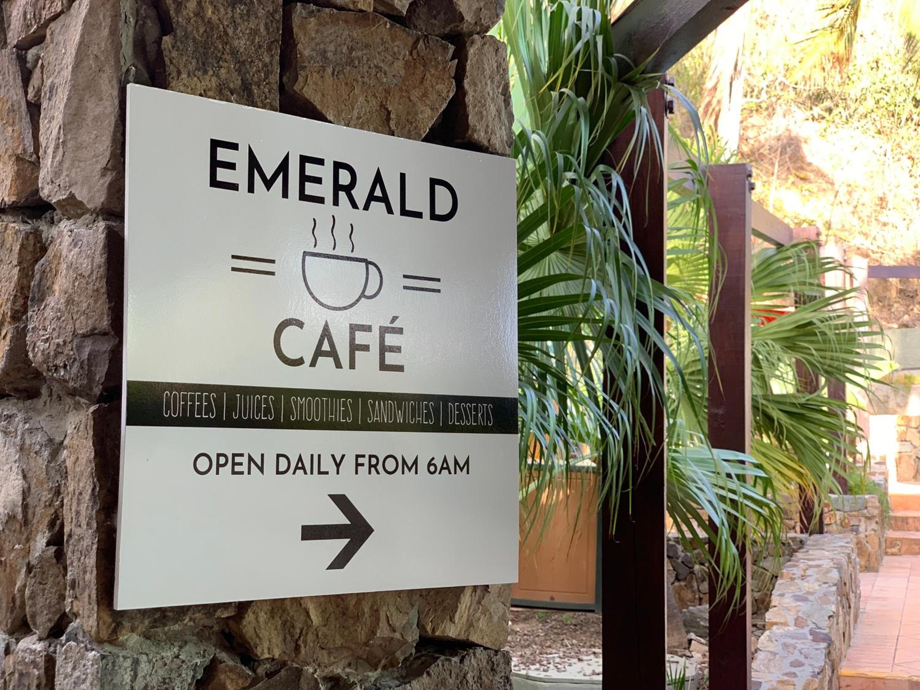 Emerald Beach Resort - Photo 20
