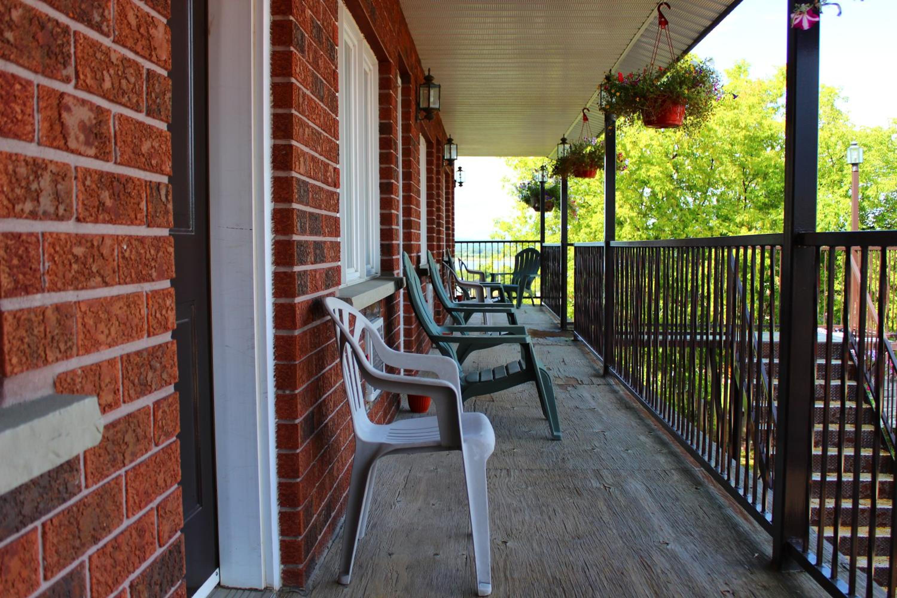 Hawberry Motel