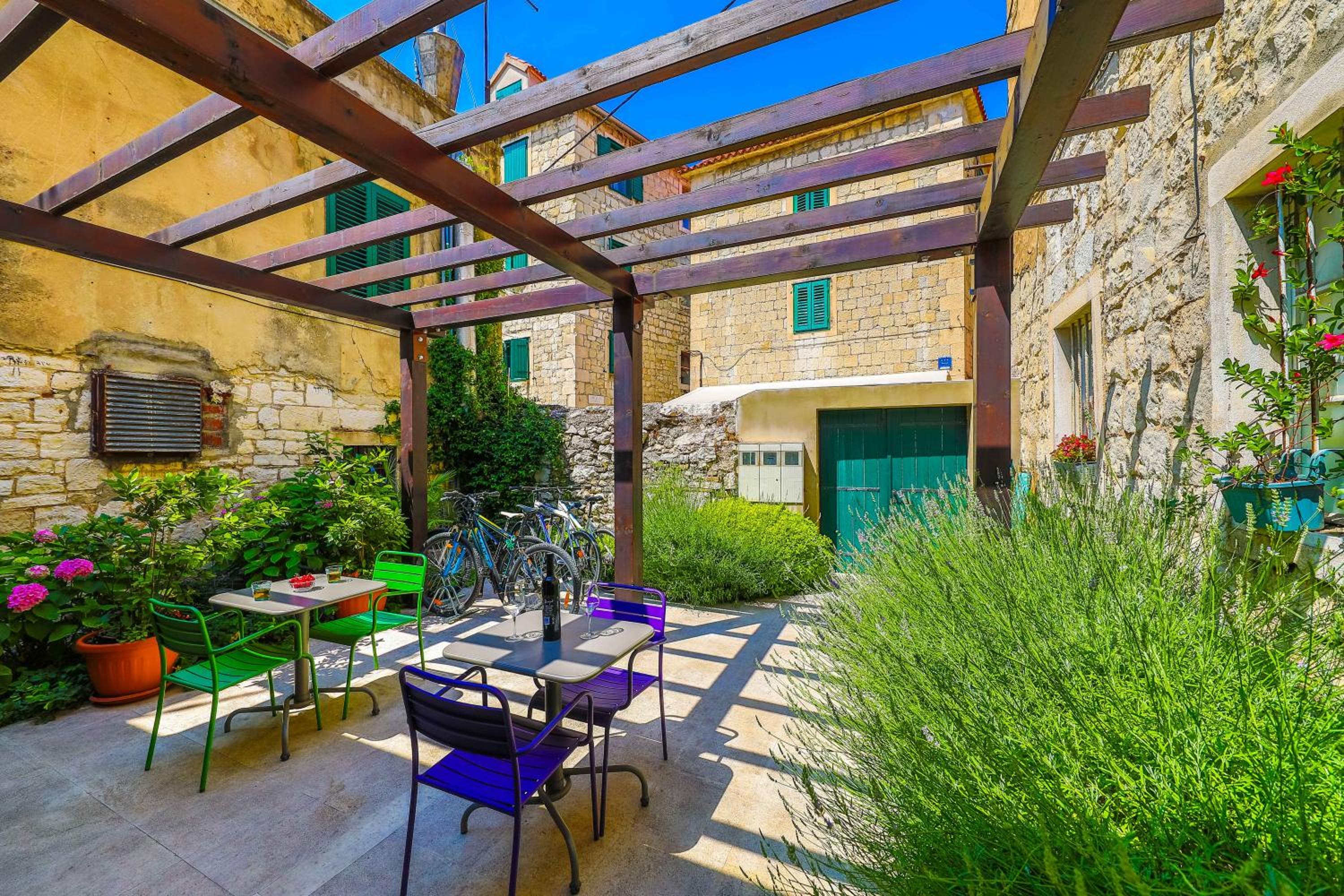 Apartments Veig Palace en Split — balance & terrace