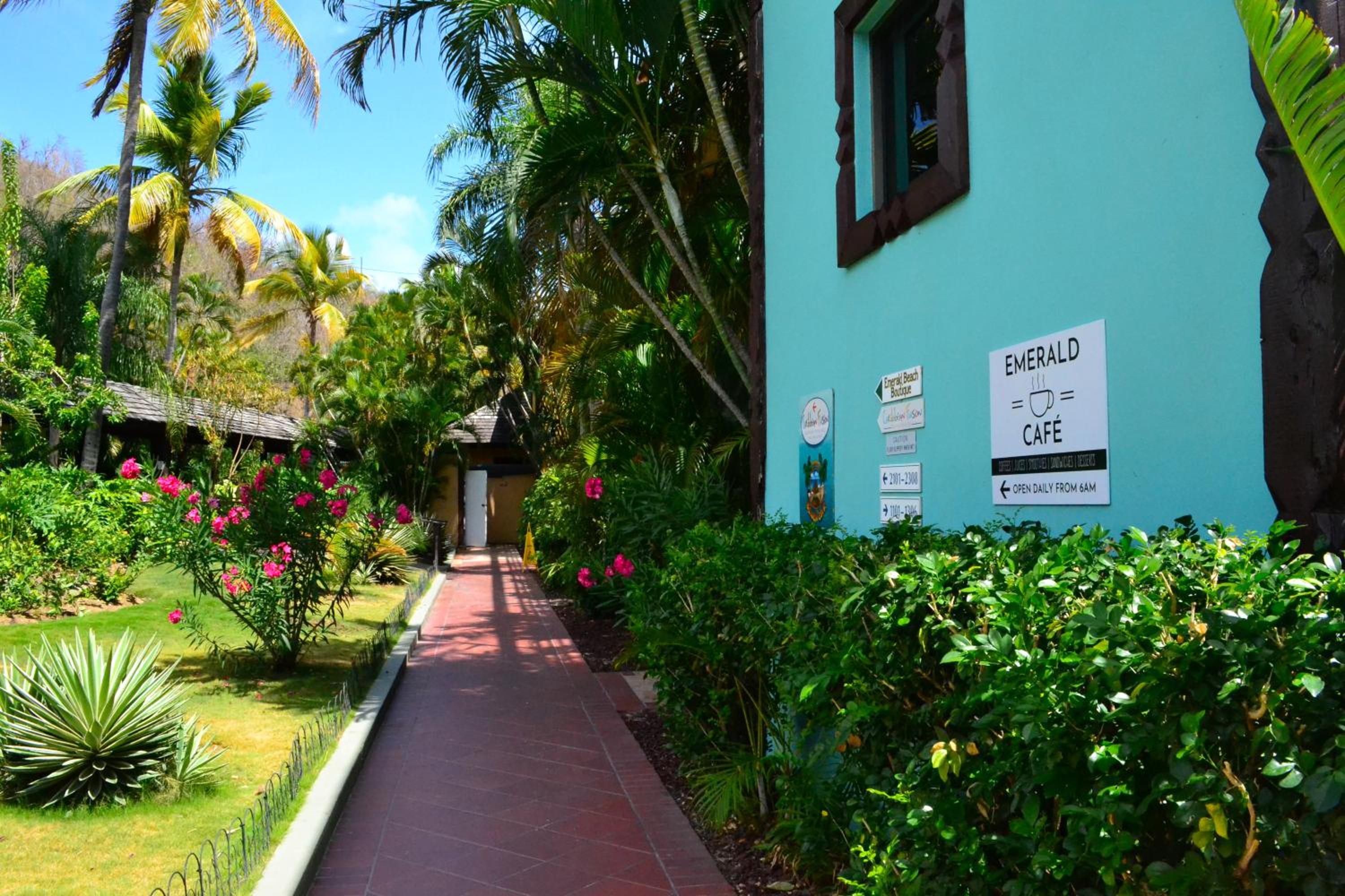 Emerald Beach Resort - Photo 43