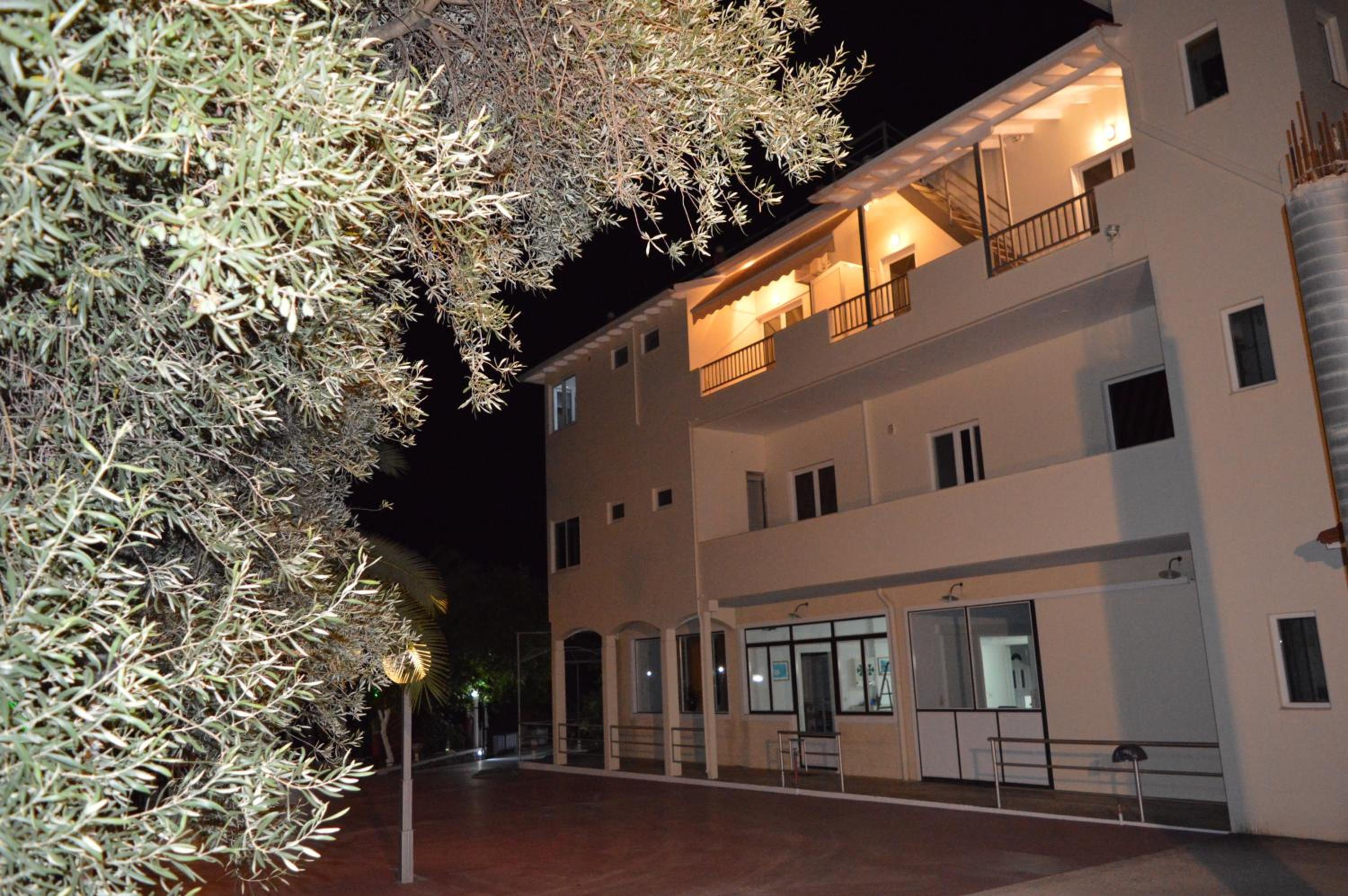 MARGARITA APARTMENTS
