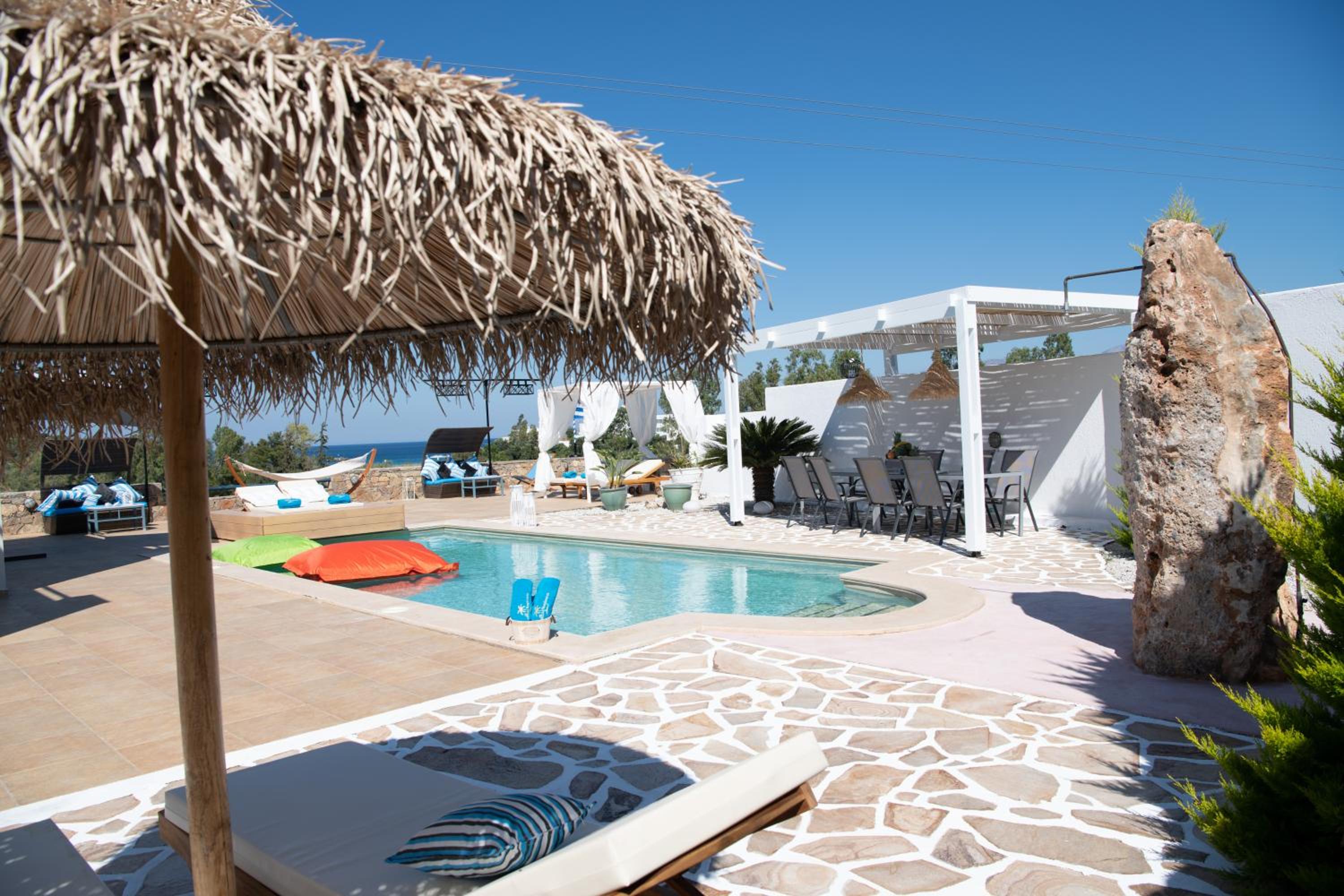 Villa Tropicana photo 2