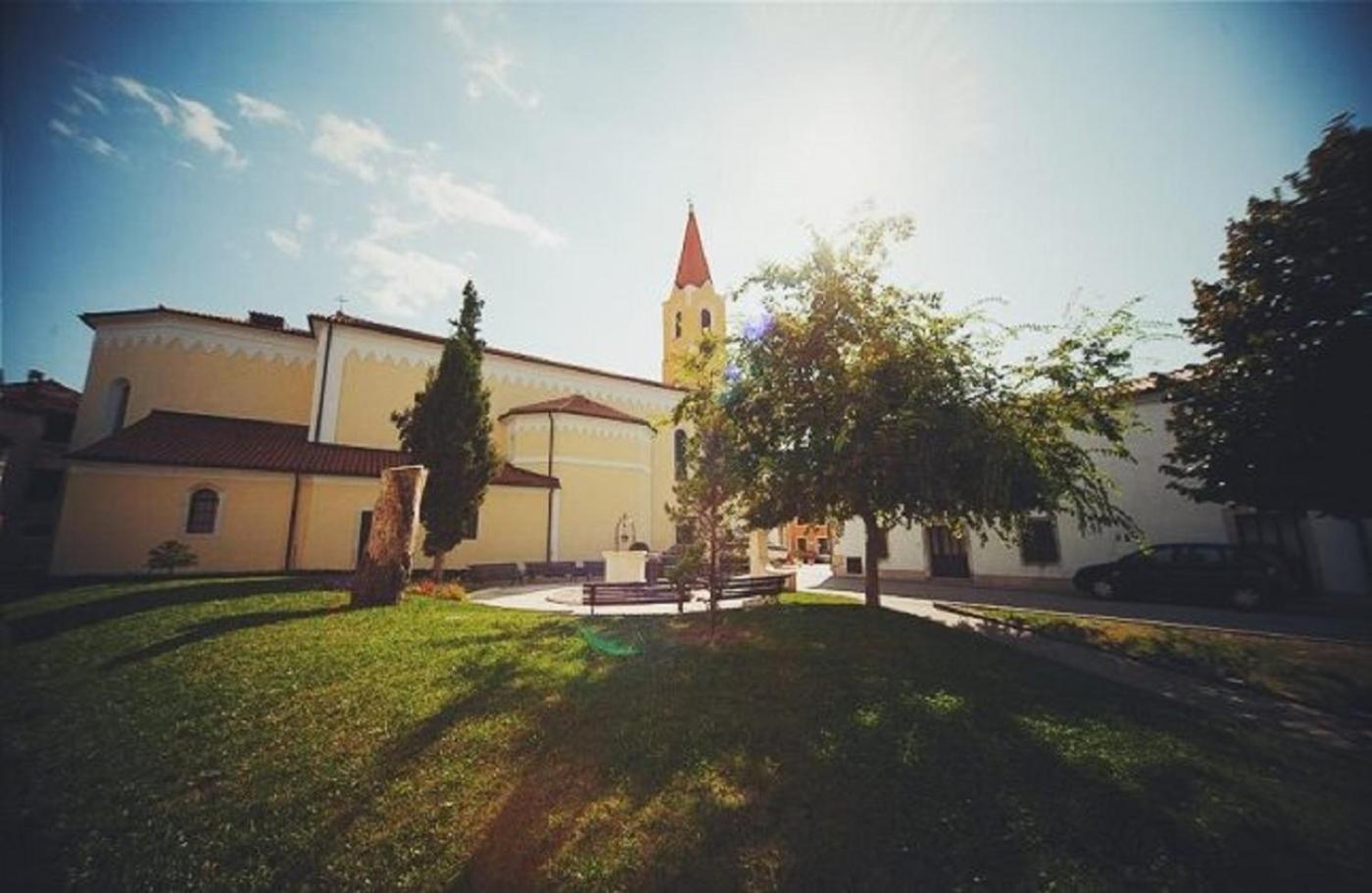Photo 9